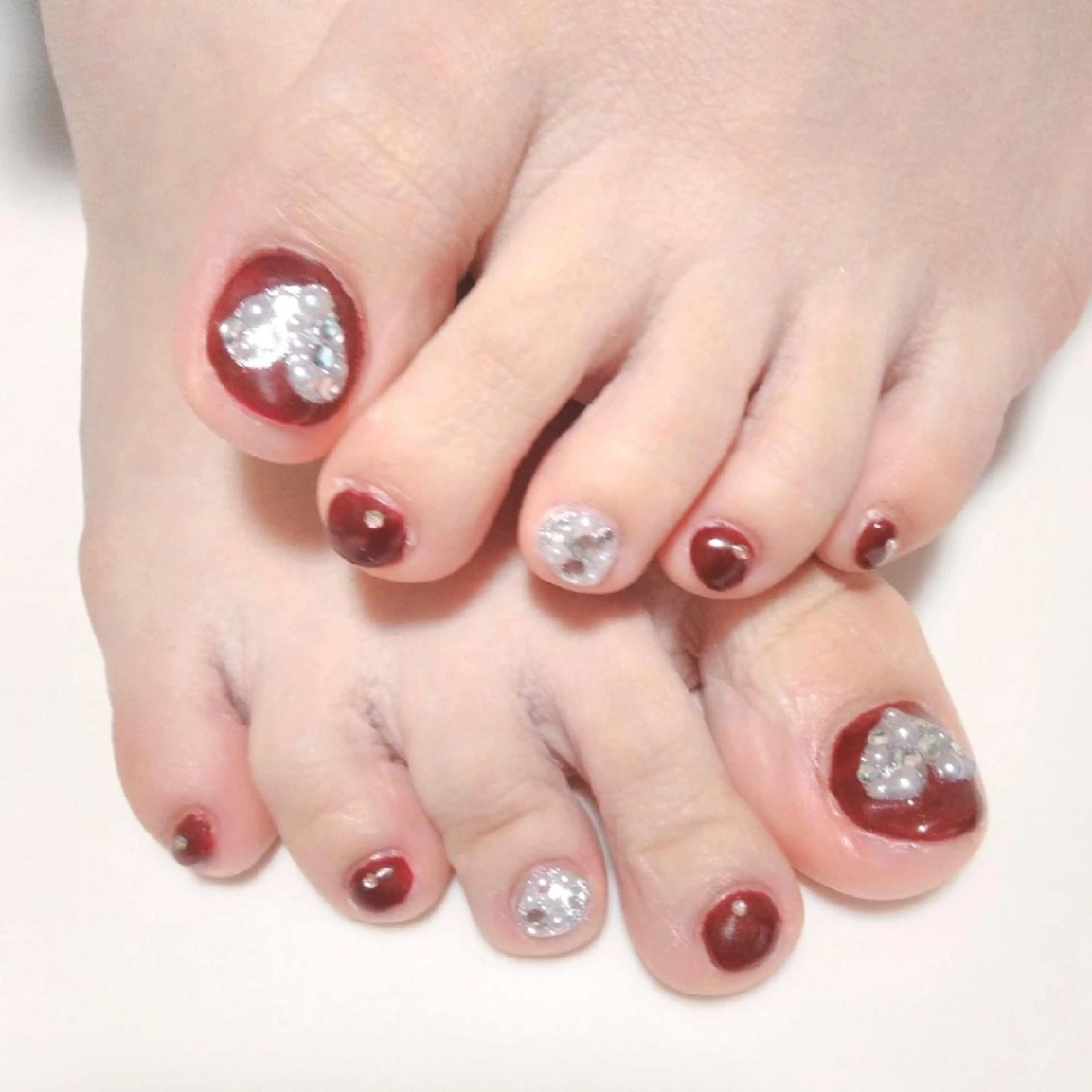 ネイル エステとネイル ローズコンフォートのネイルデザイン