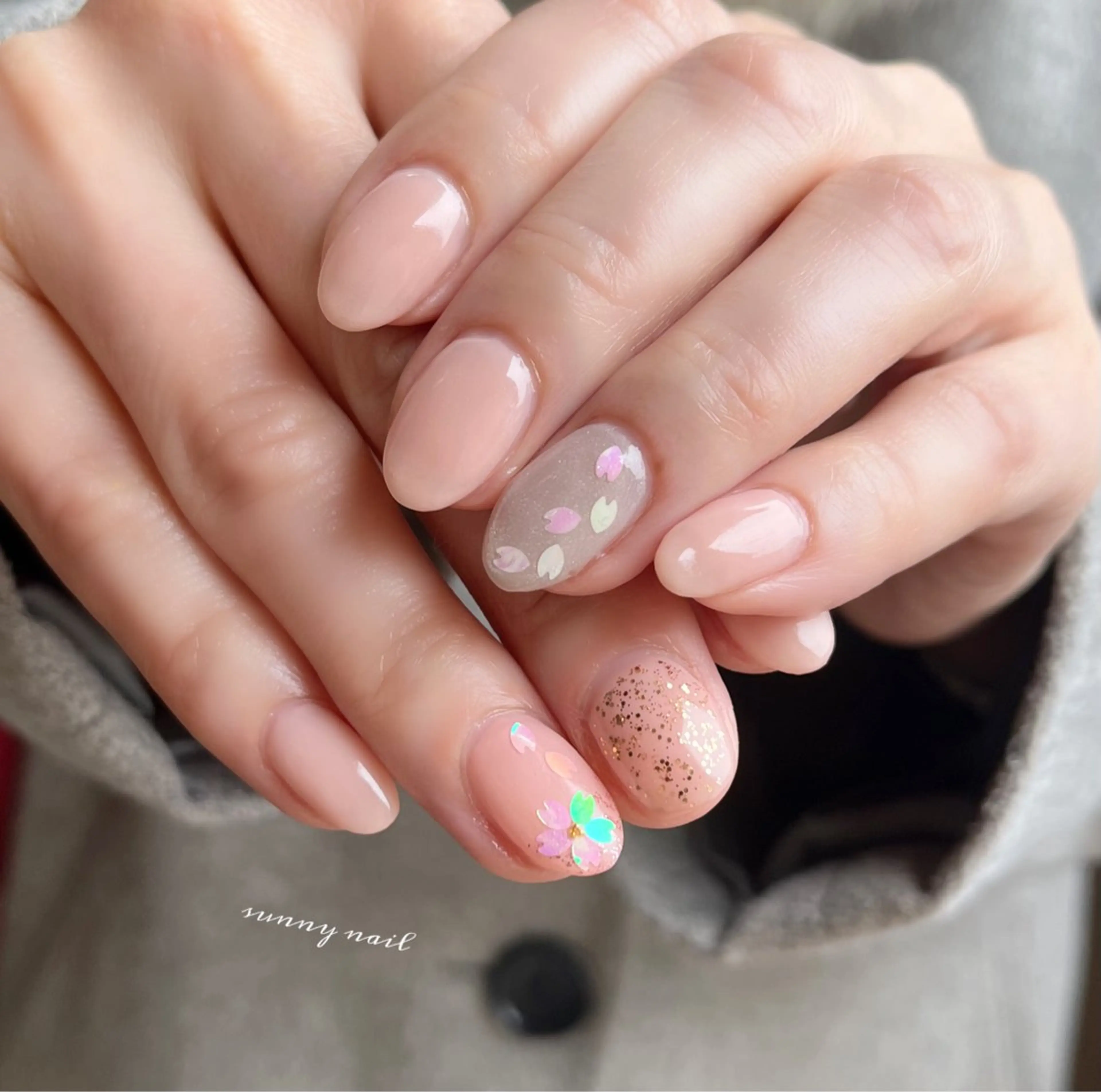 ネイル 桜ネイル ジェルネイル マグネットネイル パラジェル 春ネイル sunny nailのネイルデザイン