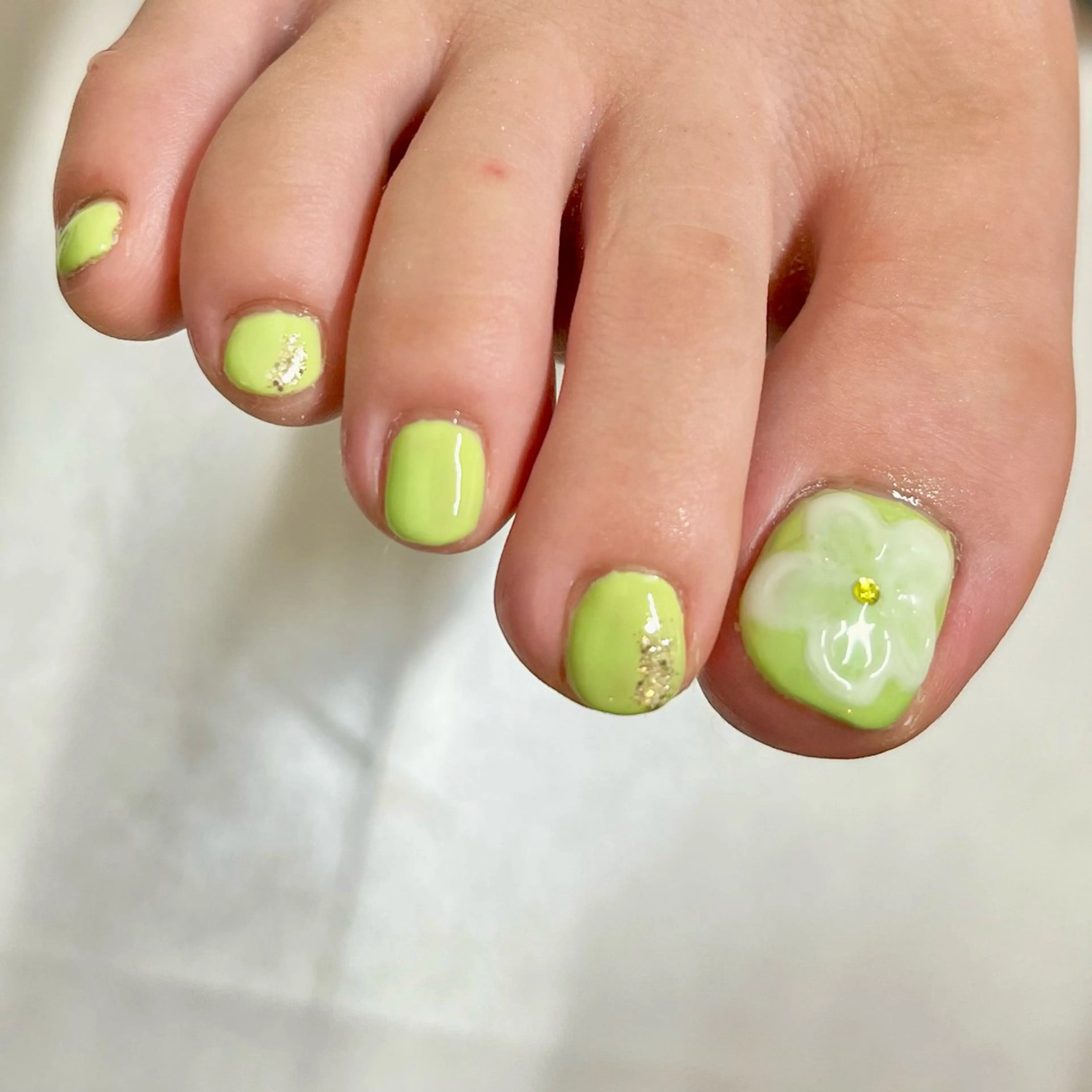 ネイル nail.u所属・テルイ ユウのネイルデザイン