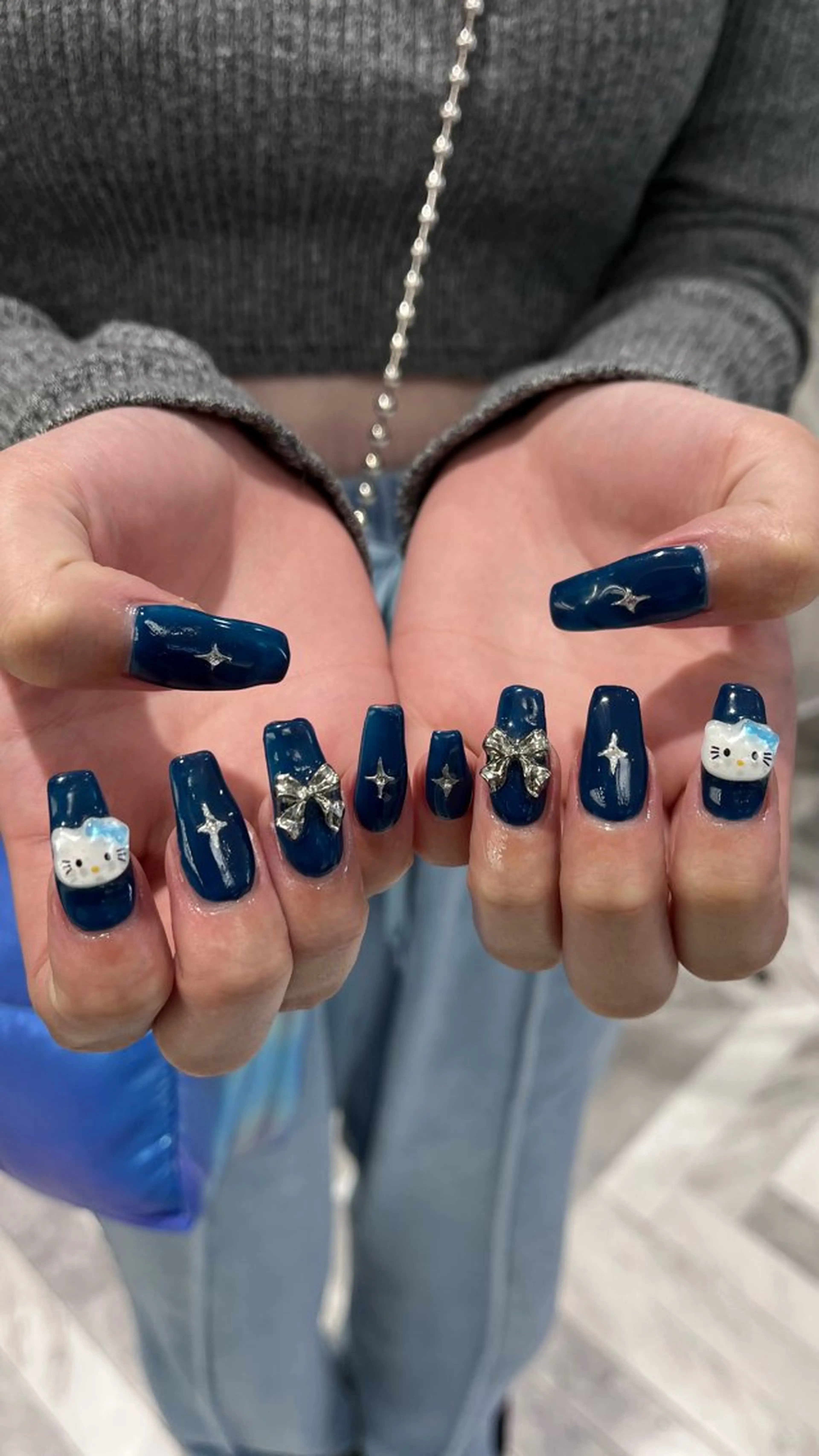 ネイル ネイビー シルバー mai🤍縮毛酸性ス トレート/アイリストのヘアスタイル
