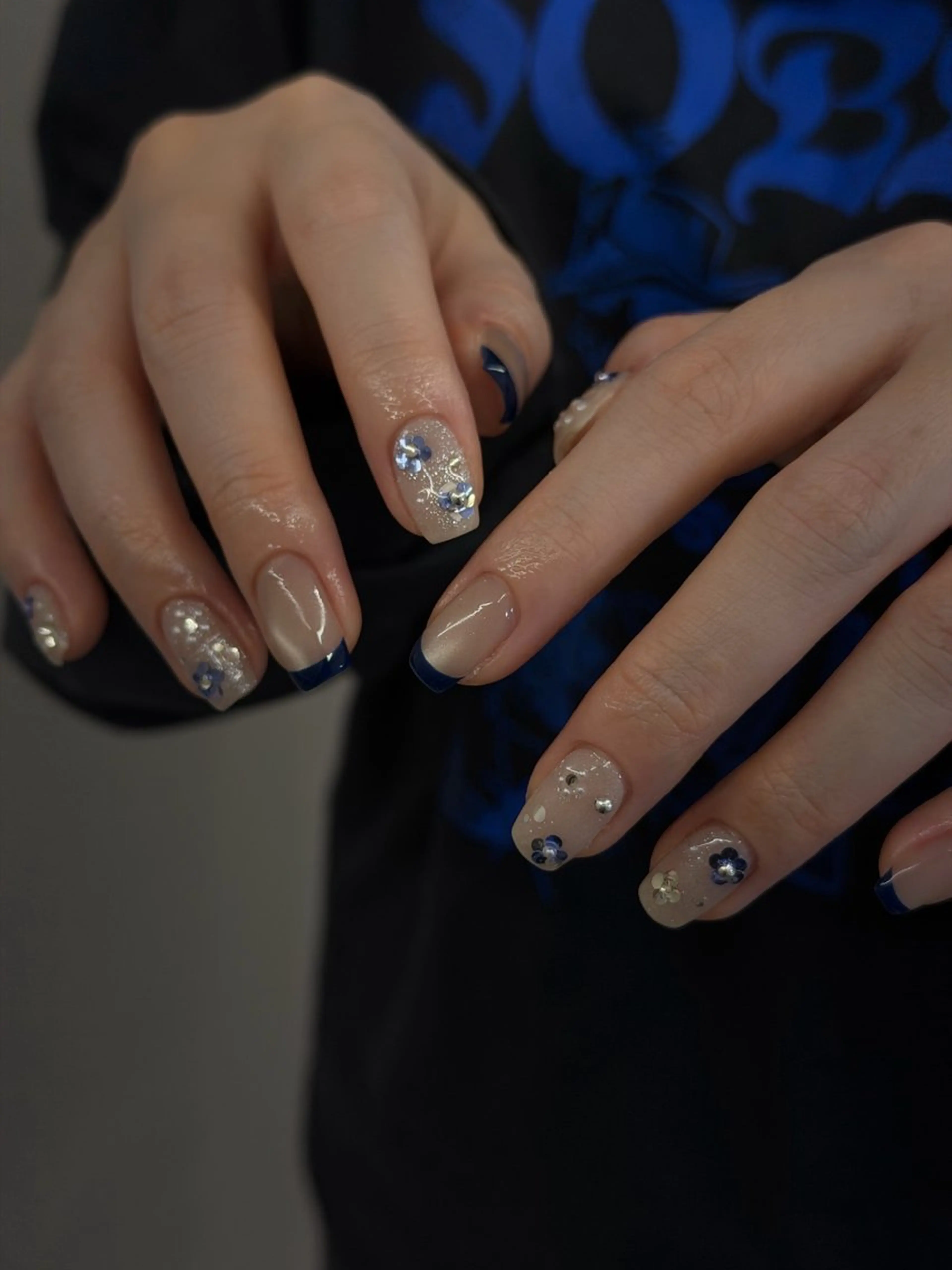 ネイル フレンチネイル ジェルネイル キラキラネイル マグネットネイル ニュアンスネイル ハンドネイル ハンドケア Bana_ Nailのネイルデザイン