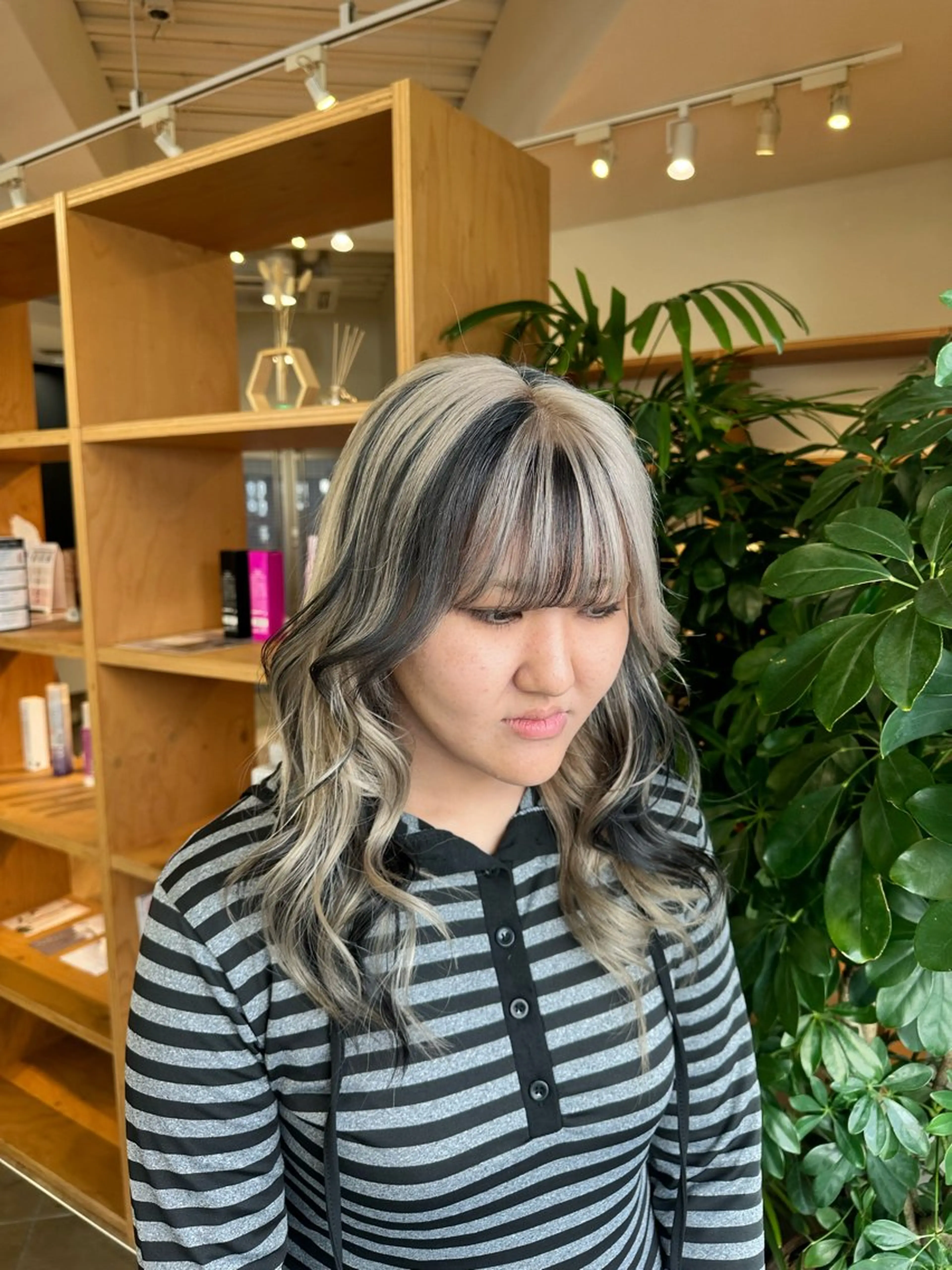 カラー デザインカラー ヘアカラー トリートメント ブリーチカラー/ わきたちえ🌻のヘアスタイル