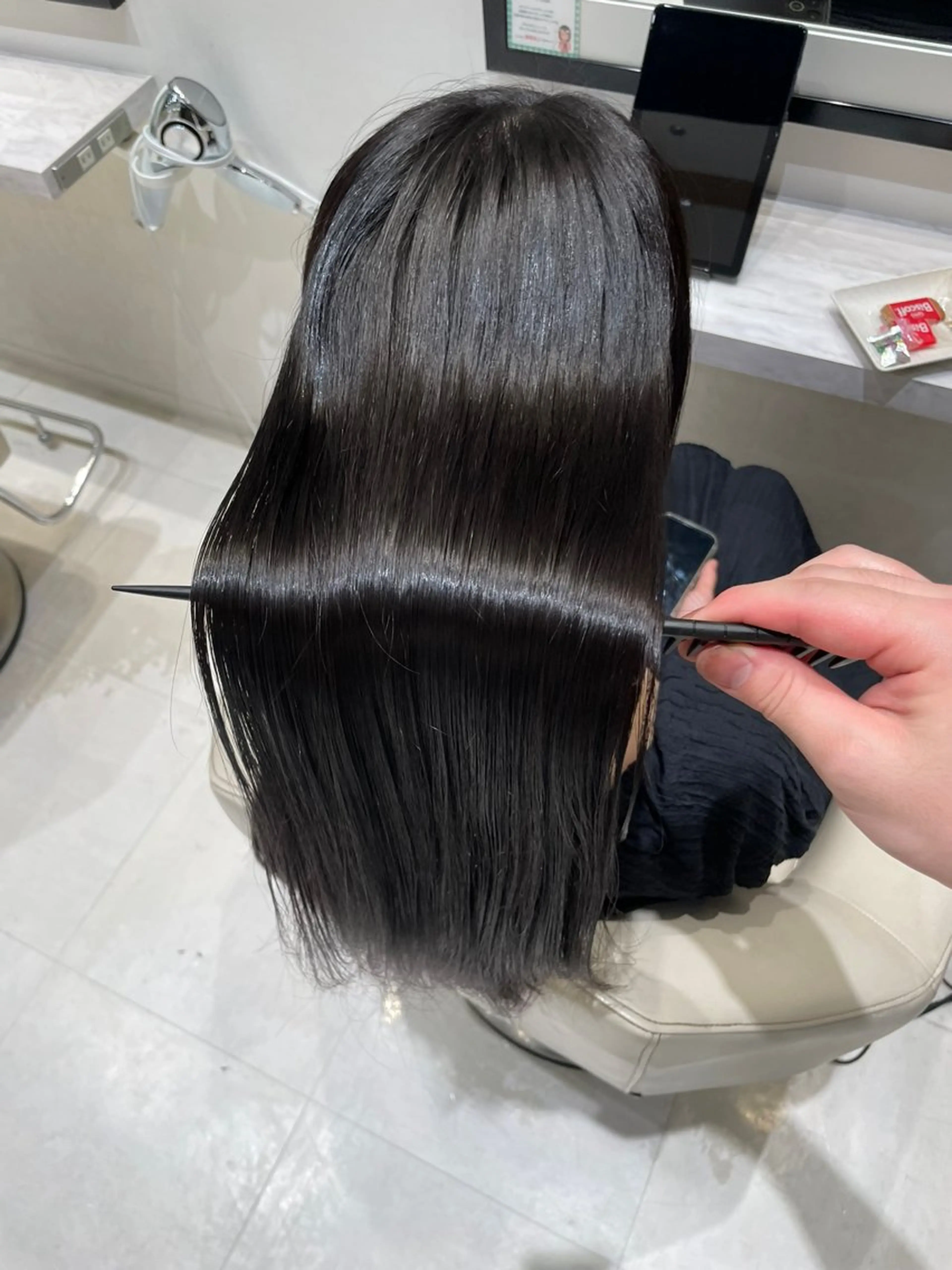 ロング パーマ 髪質改善 縮毛矯正 カット 縮毛矯正 トリートメント k-twoたき✨艶感 カラー／美髪矯正のヘアスタイル