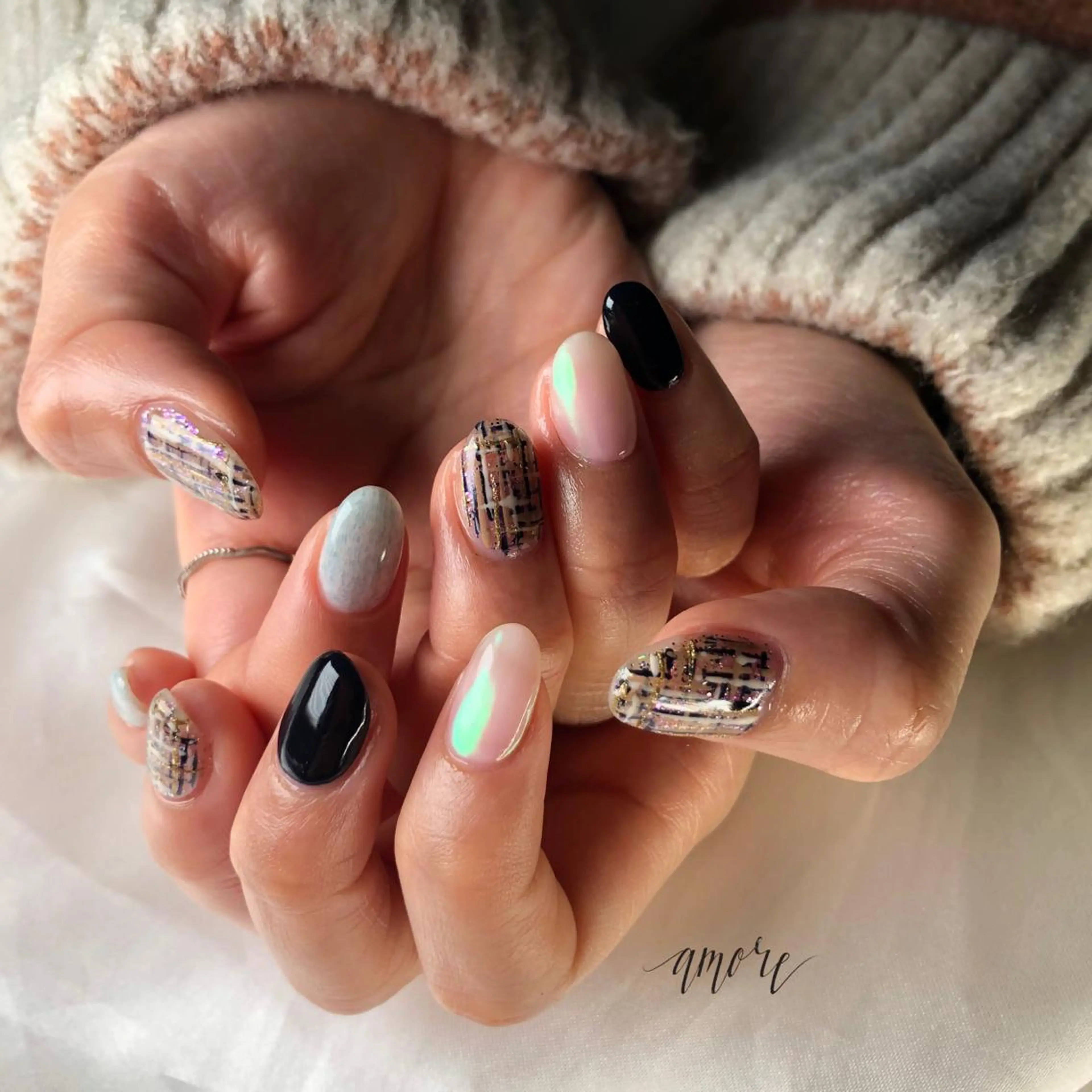 ネイル ジェルネイル 氷ネイル・うるうるネイル キラキラネイル マグネットネイル ミラーネイル You kyehwaのネイルデザイン