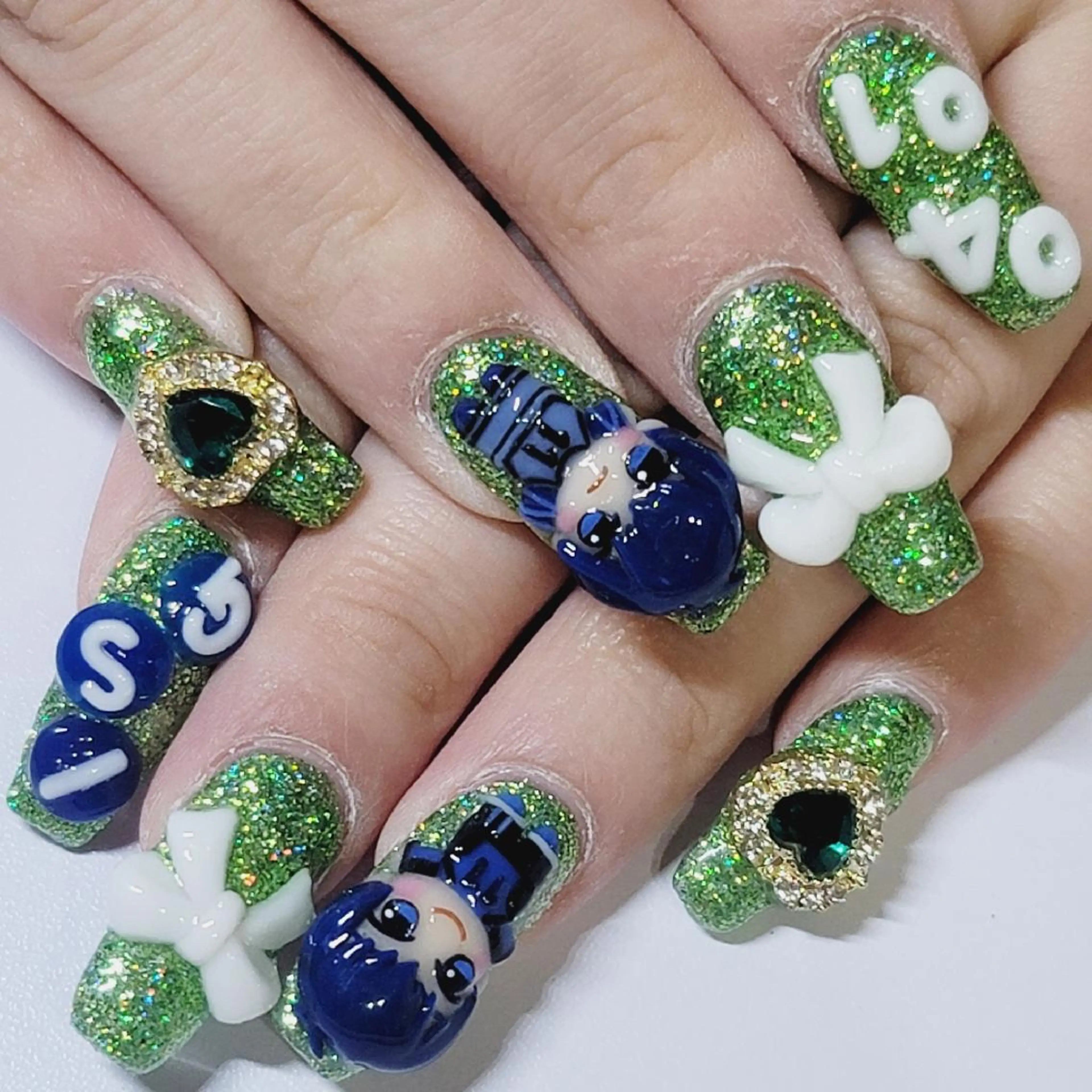 ネイル アートネイル オーロラネイル ブルー グリーン ラメ(グリッター) ハンドネイル よしだ ひろきのネイルデザイン