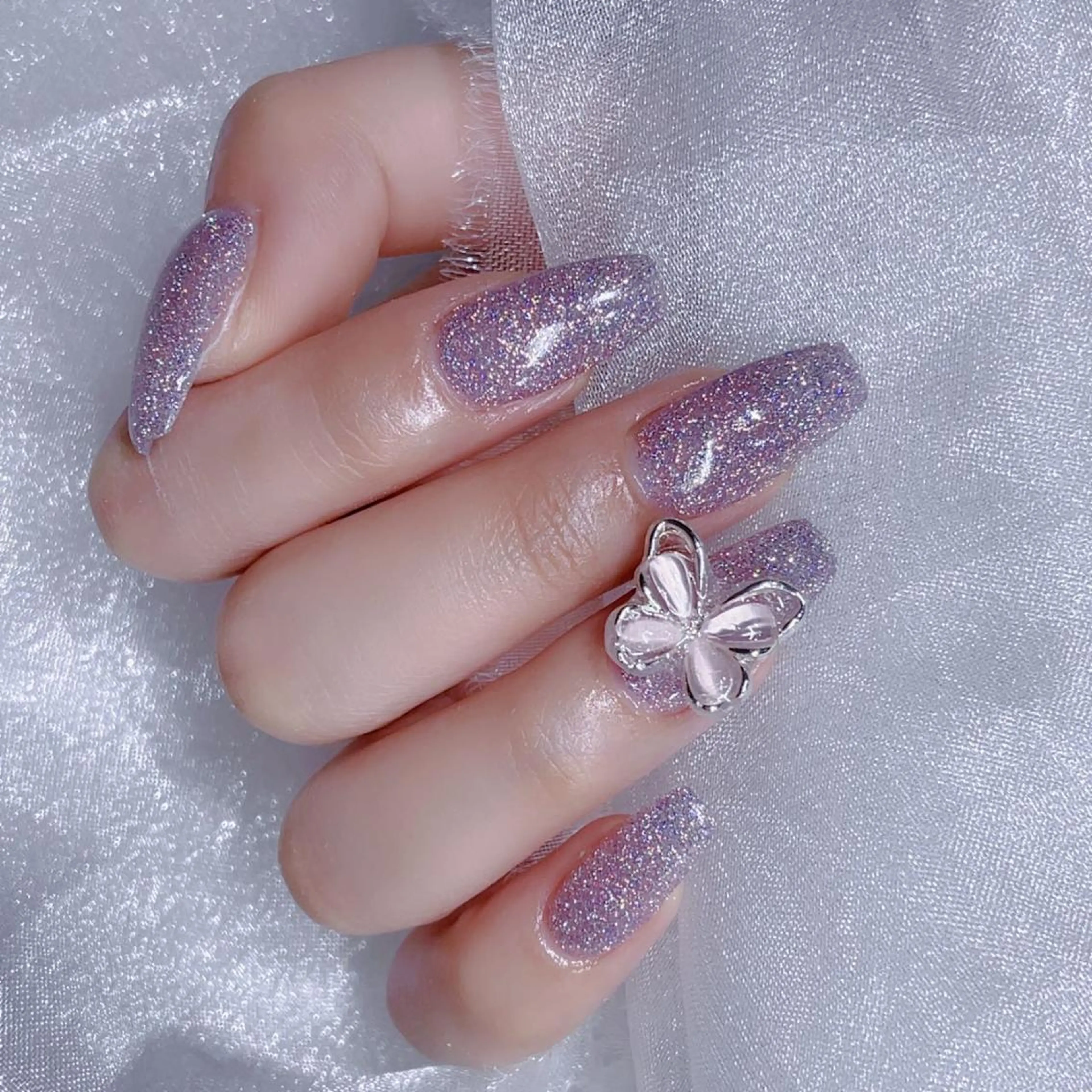 ネイル アートネイル ワンカラーネイル ネイルチップ Queens テイのネイルデザイン