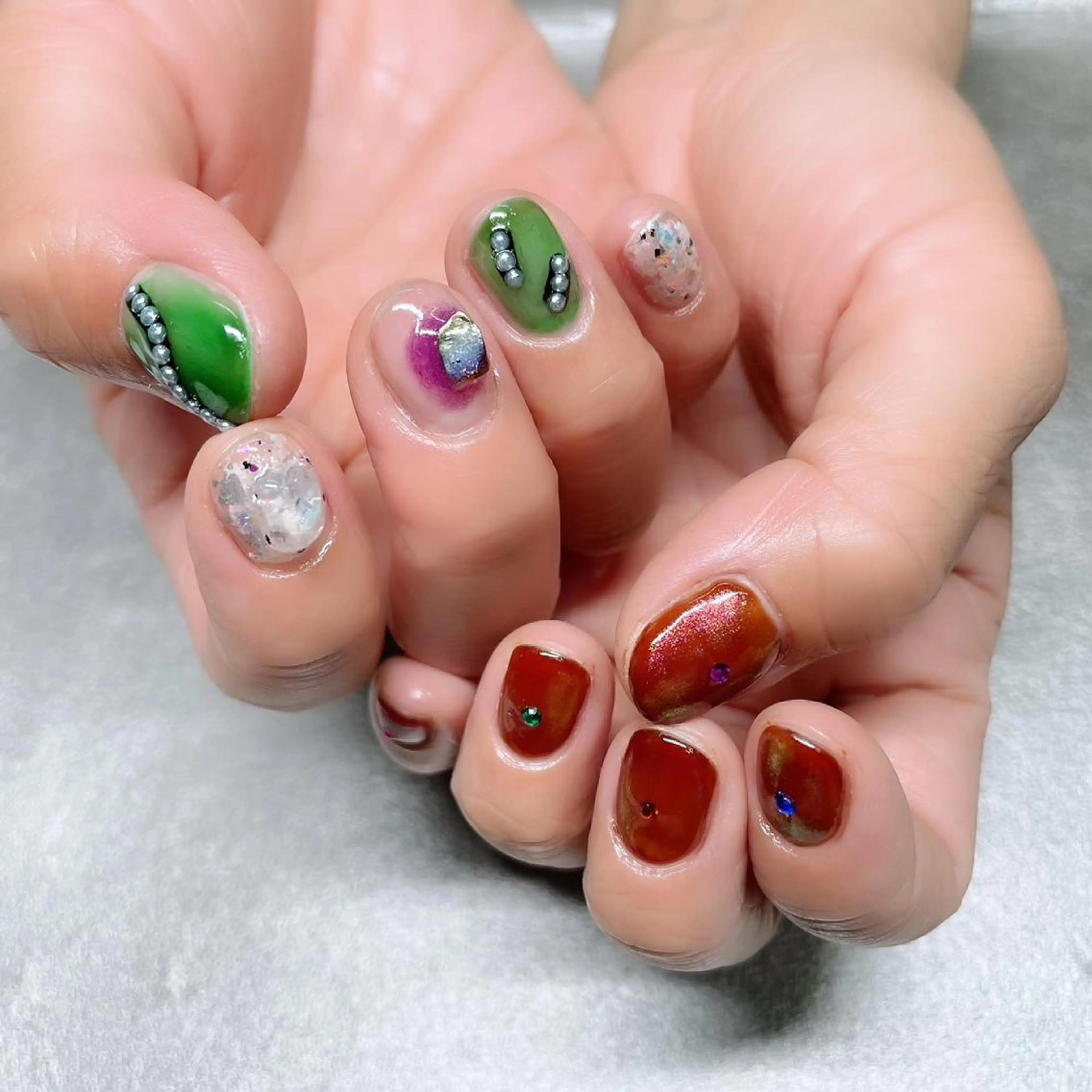ネイル ハンドネイル VOLLMOND nailのネイルデザイン