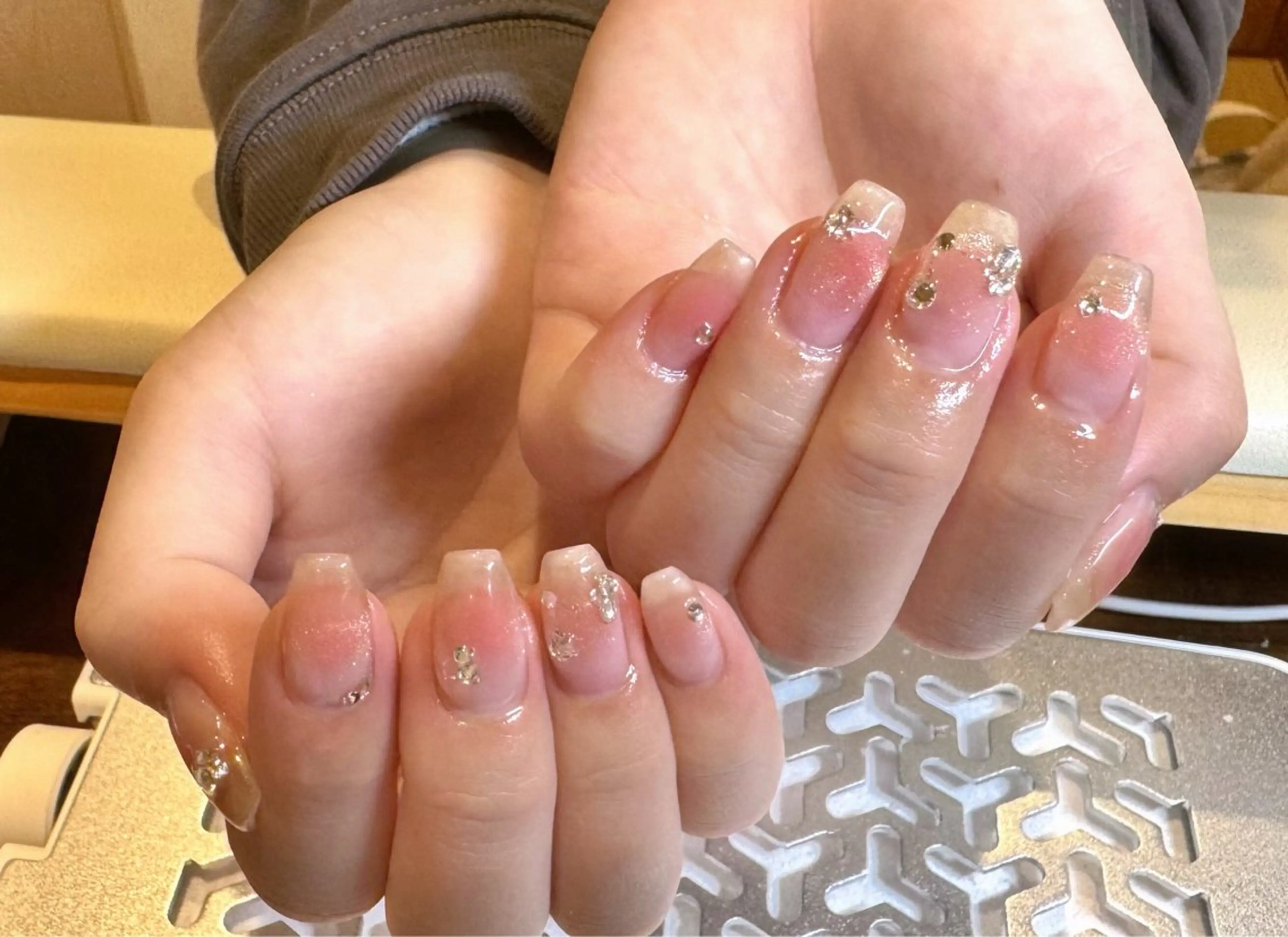 ネイル ニュアンスネイル シンプルネイル 冬ネイル ハンドネイル RinRin　nail所属・孔 ジンシェンのネイルデザイン