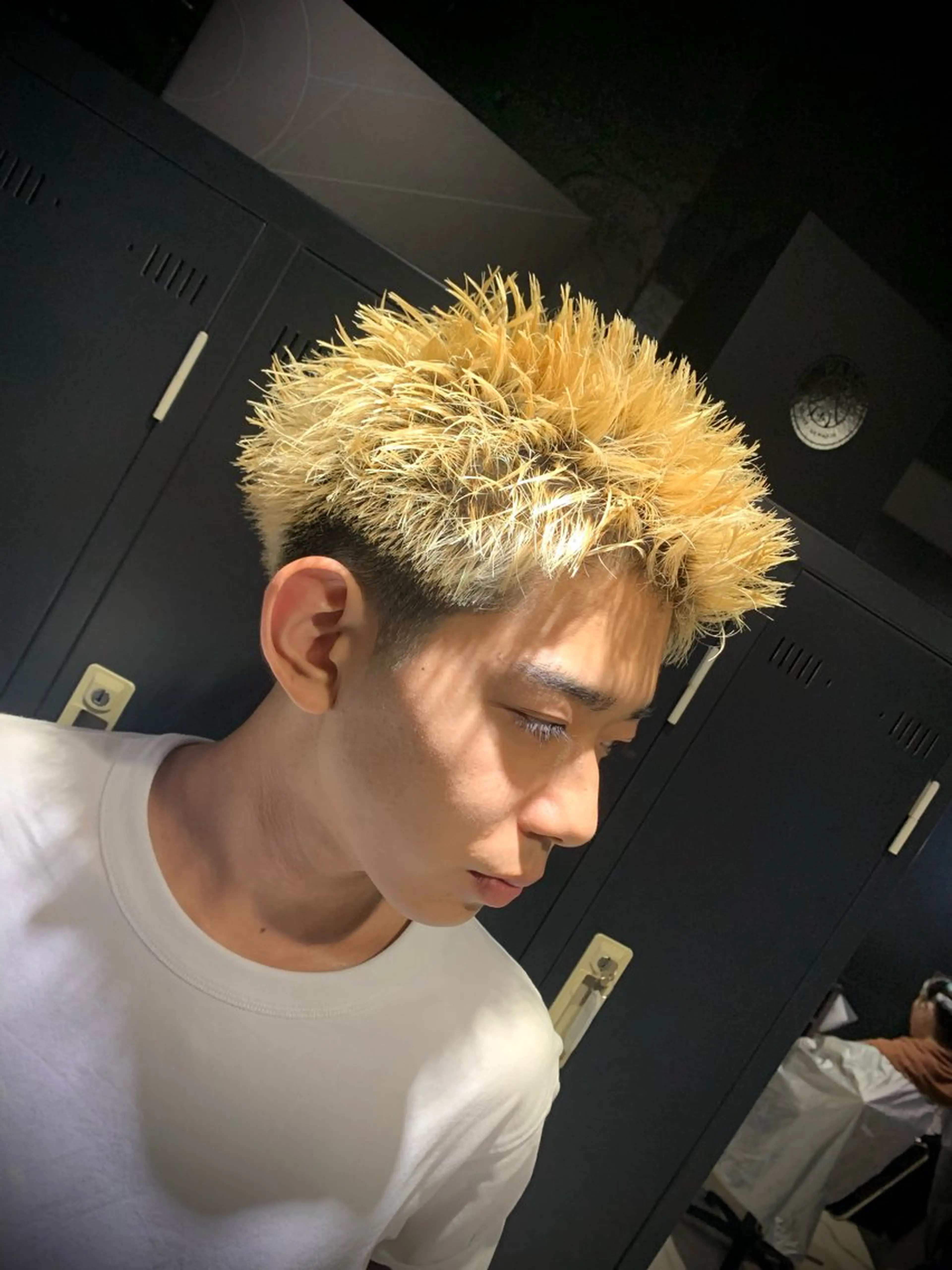 ショート メンズ スパイキーショート ショートヘア カット ヘアカラー ヘアセット メンズパーマ/難波/ 心斎橋　室園亮佑のヘアスタイル