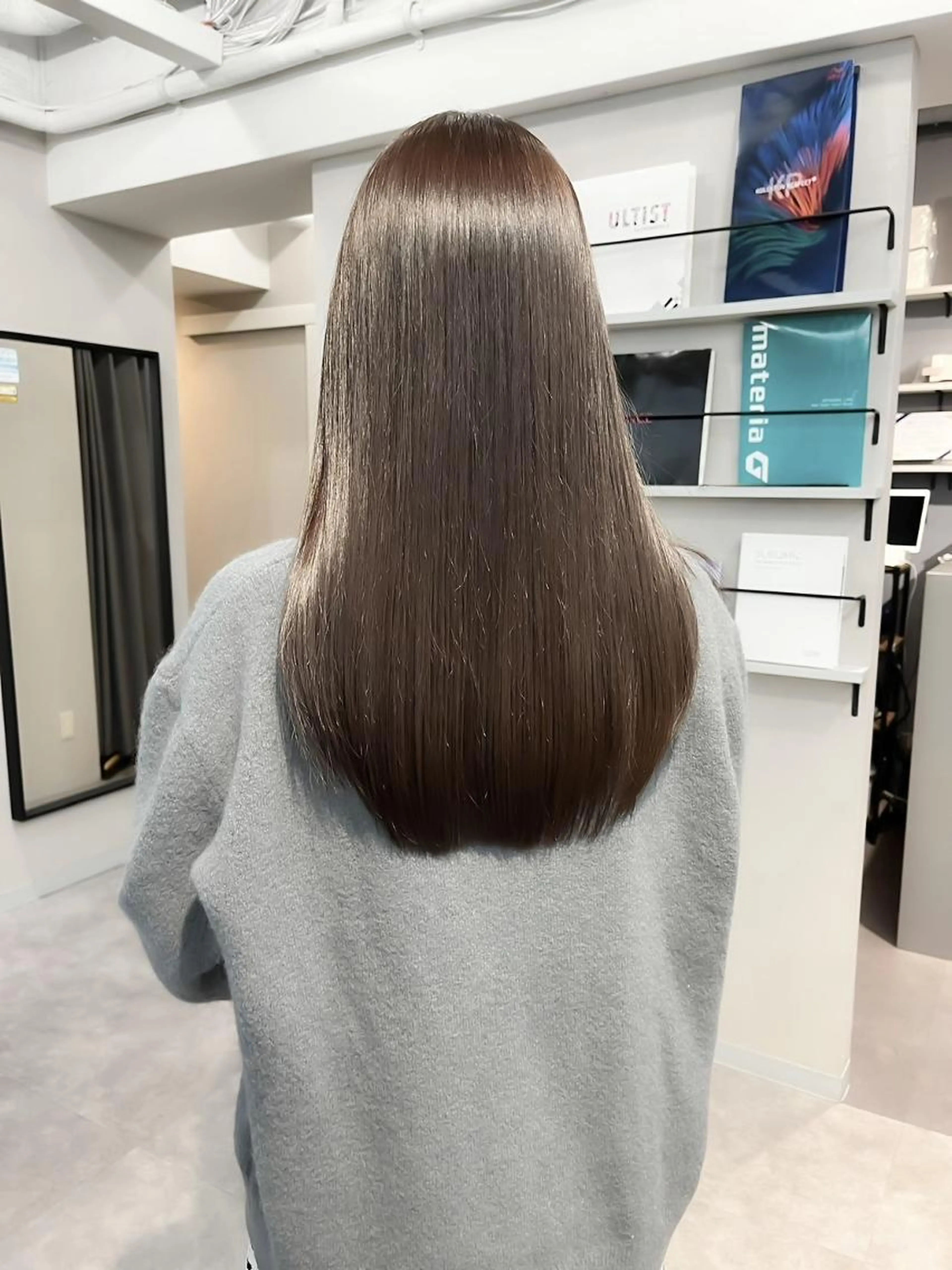 【ジュニアデビュー価格】【※ブリーチの方は要相談】髪質改善ストレート＋カット　超高濃度水素ケアトリートメント込みの写真