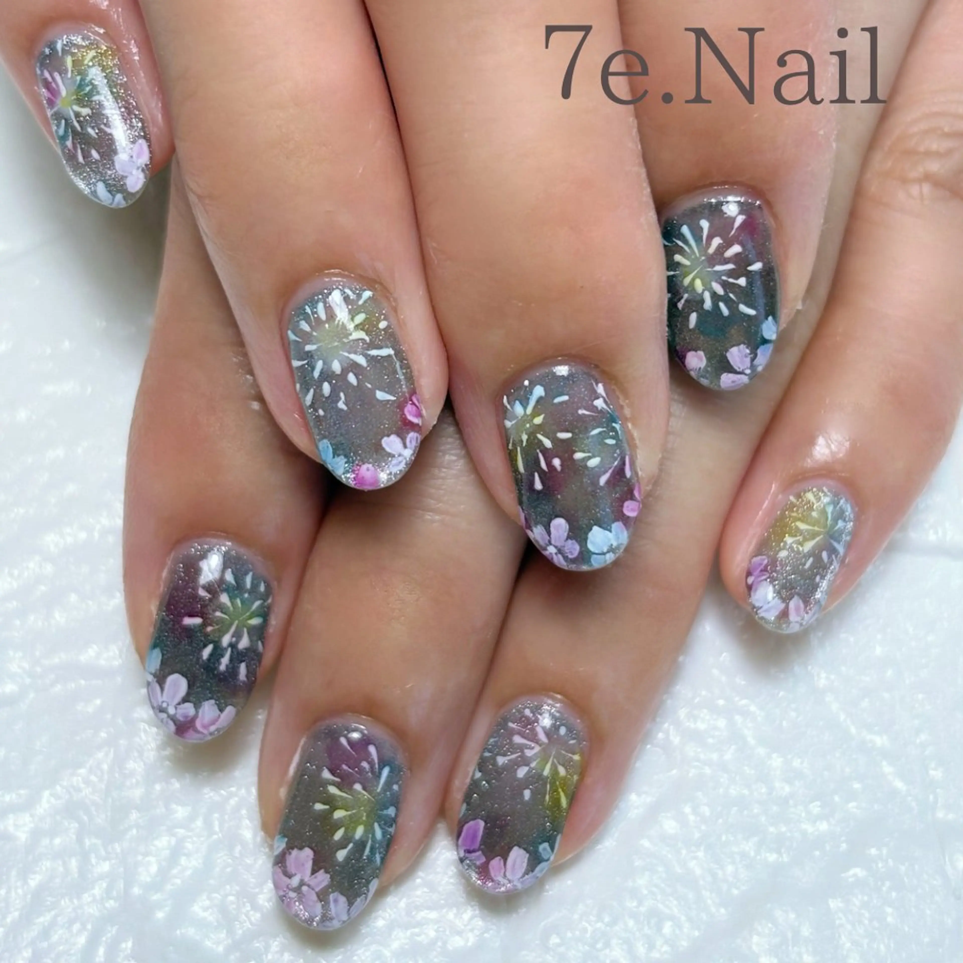 ネイル 7e. Nailのネイルデザイン