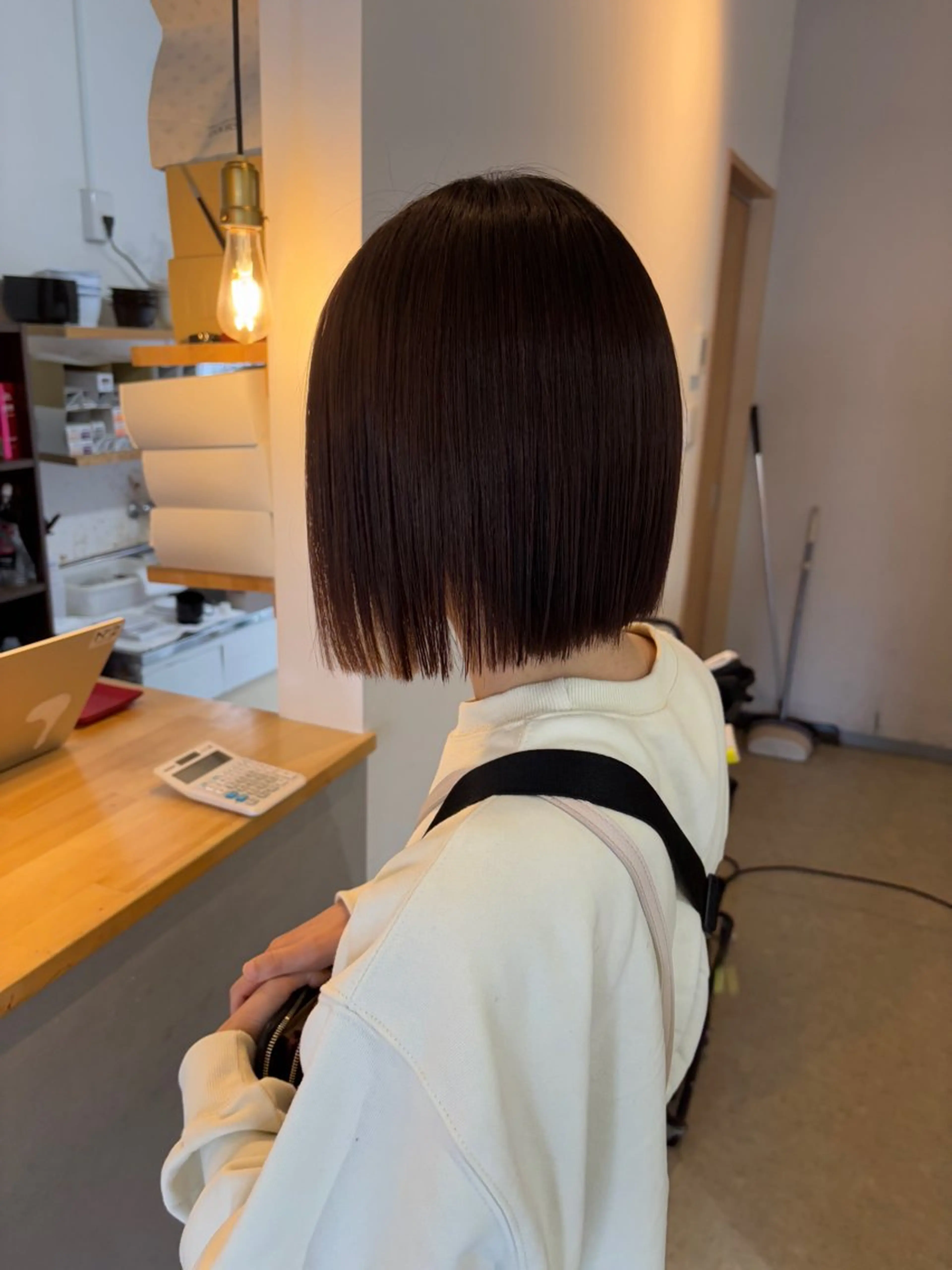 ショート ボブ 韓国風ヘア レイヤーカット ショートヘア 縮毛矯正 ブリーチカラー🤍 髪質改善🌟のヘアスタイル