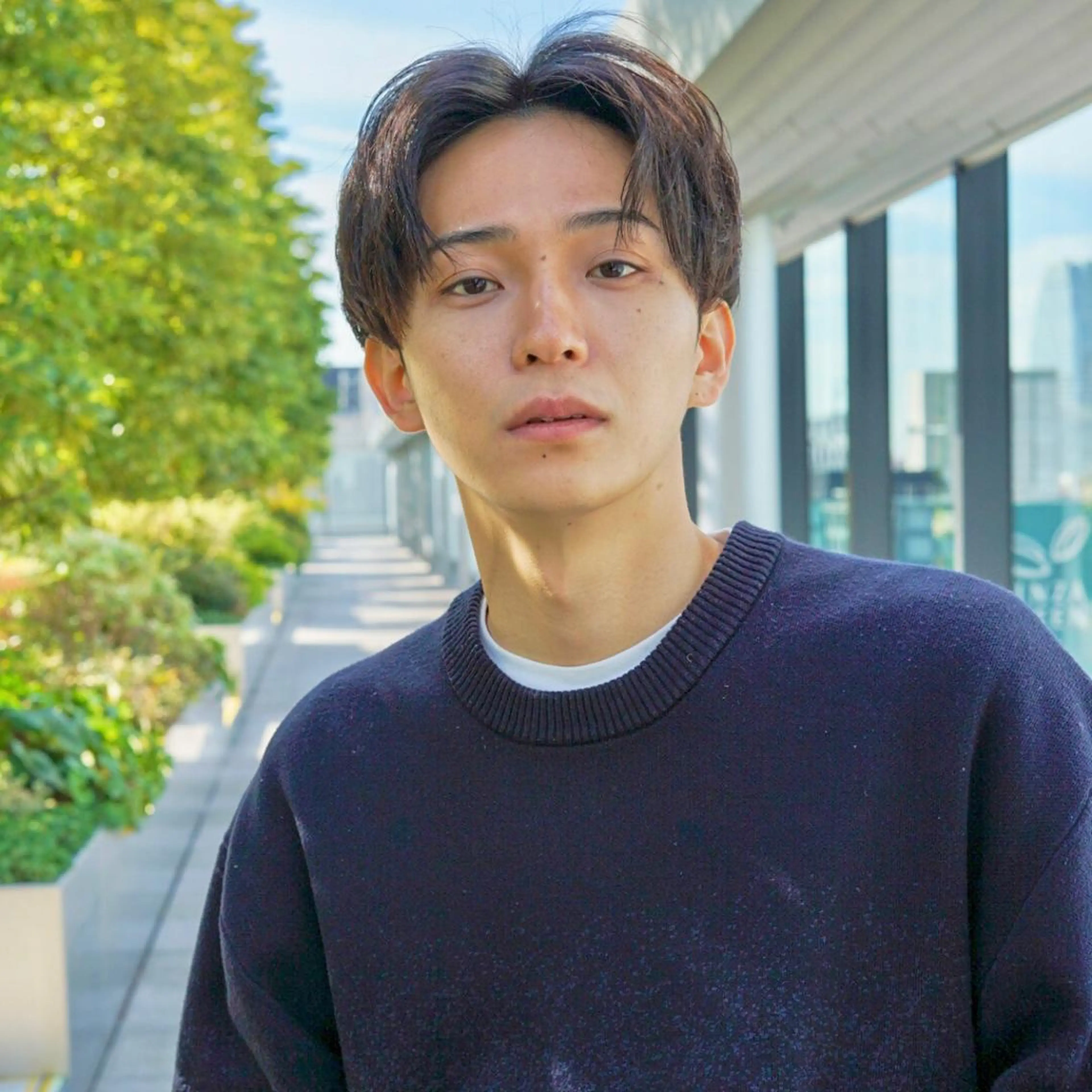 ショート メンズ センターパート カット パーマ メンズカット曲がる 縮毛矯正佐々木タクマのヘアスタイル