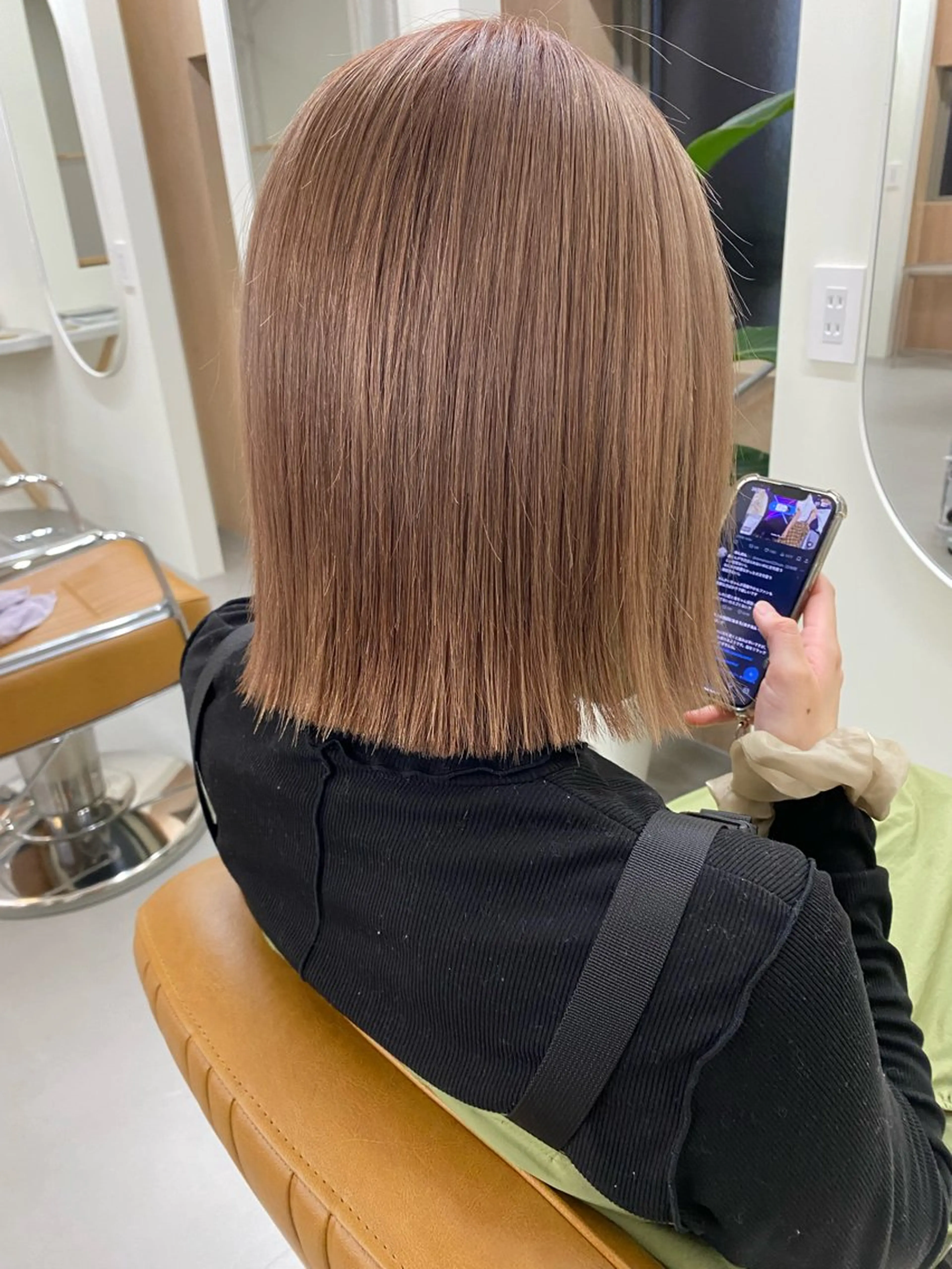 カラー ベージュカラー ミルクティーベージュ fab.所属・檜 果歩のヘアスタイル