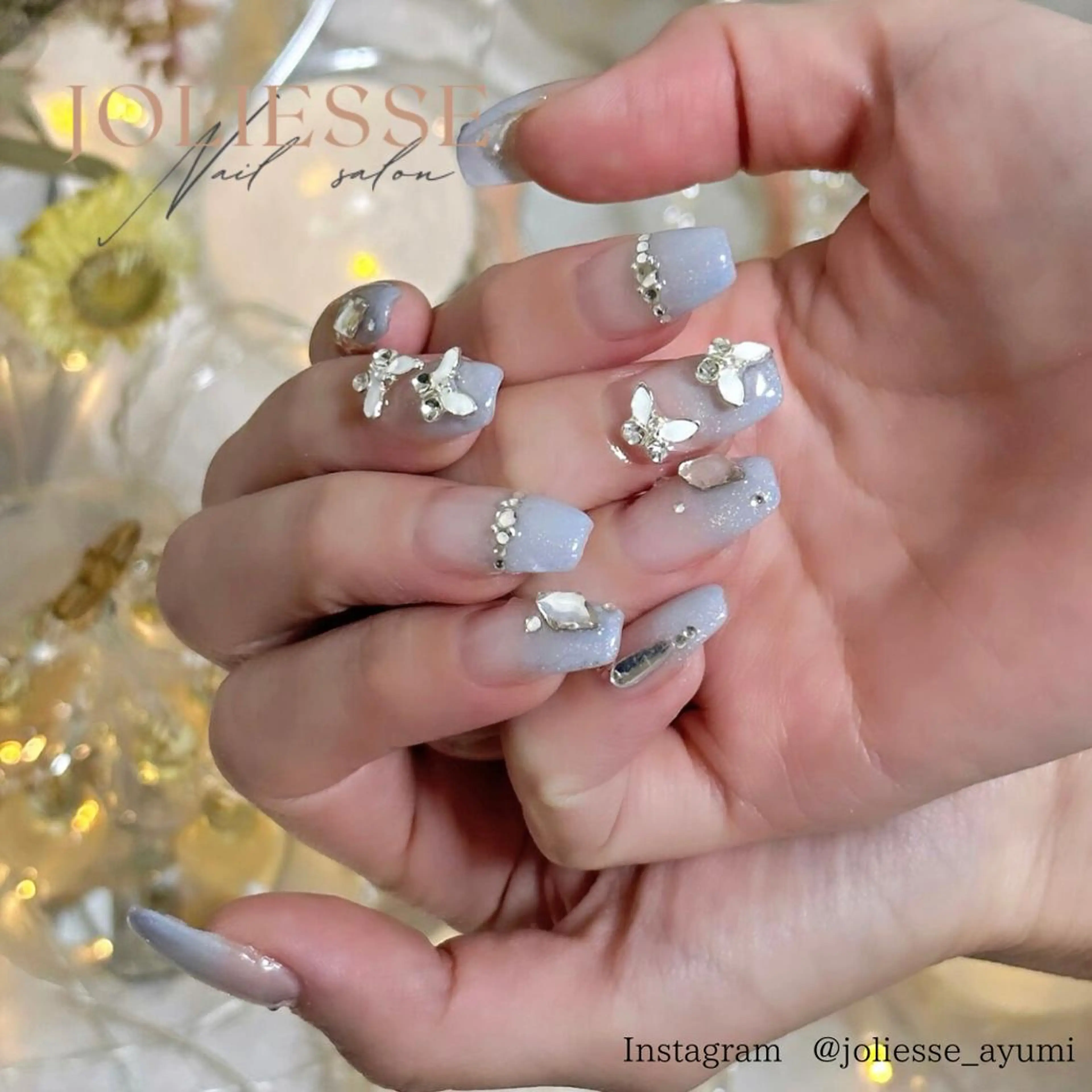 ネイル ブルー グラデーション キラキラネイル ハンドネイル joliesse【ジョリエス】所属・JOLIESSE Ayumiのネイルデザイン