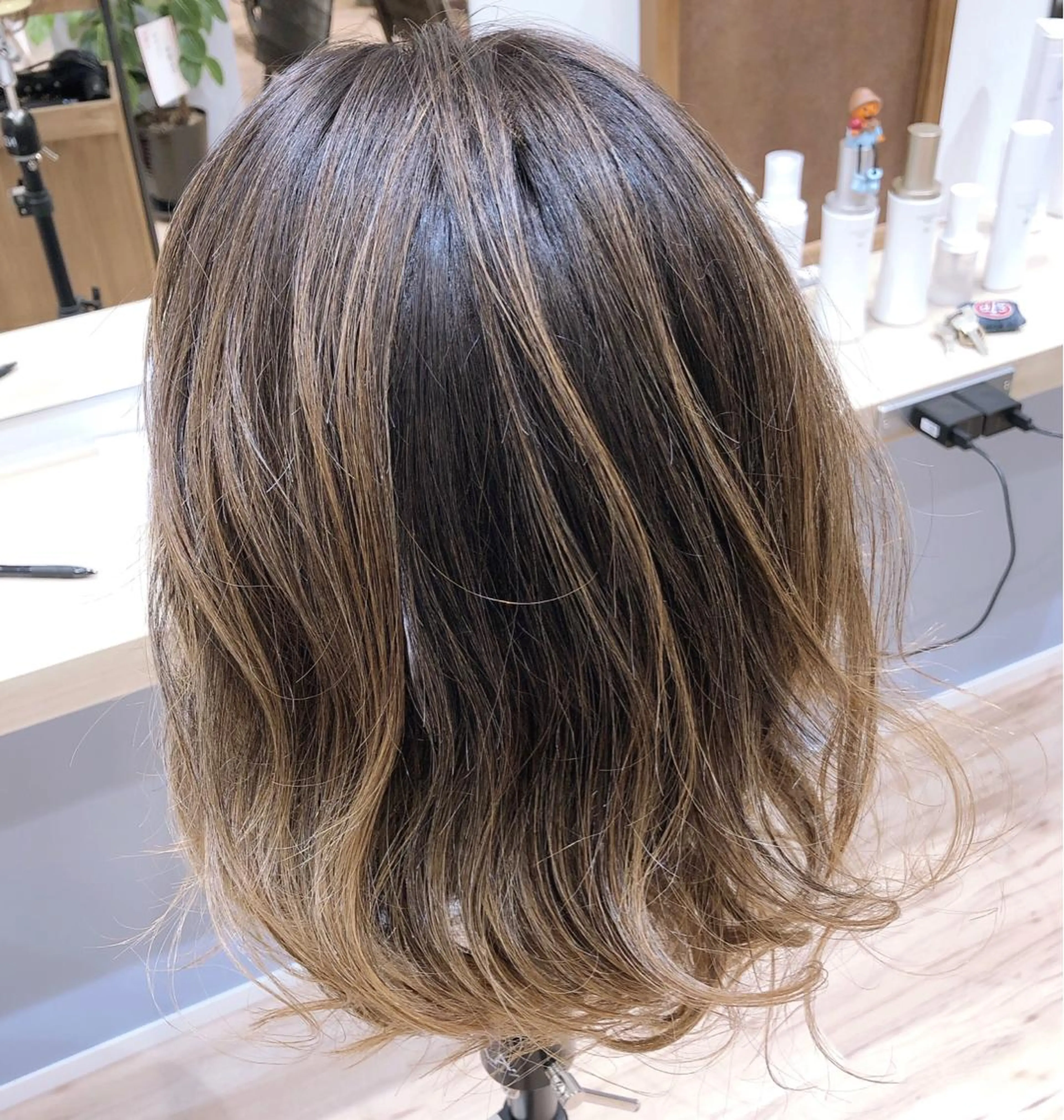 セミロング カラー ヘアカラー トリートメント 【店長】大根 亮太のヘアスタイル