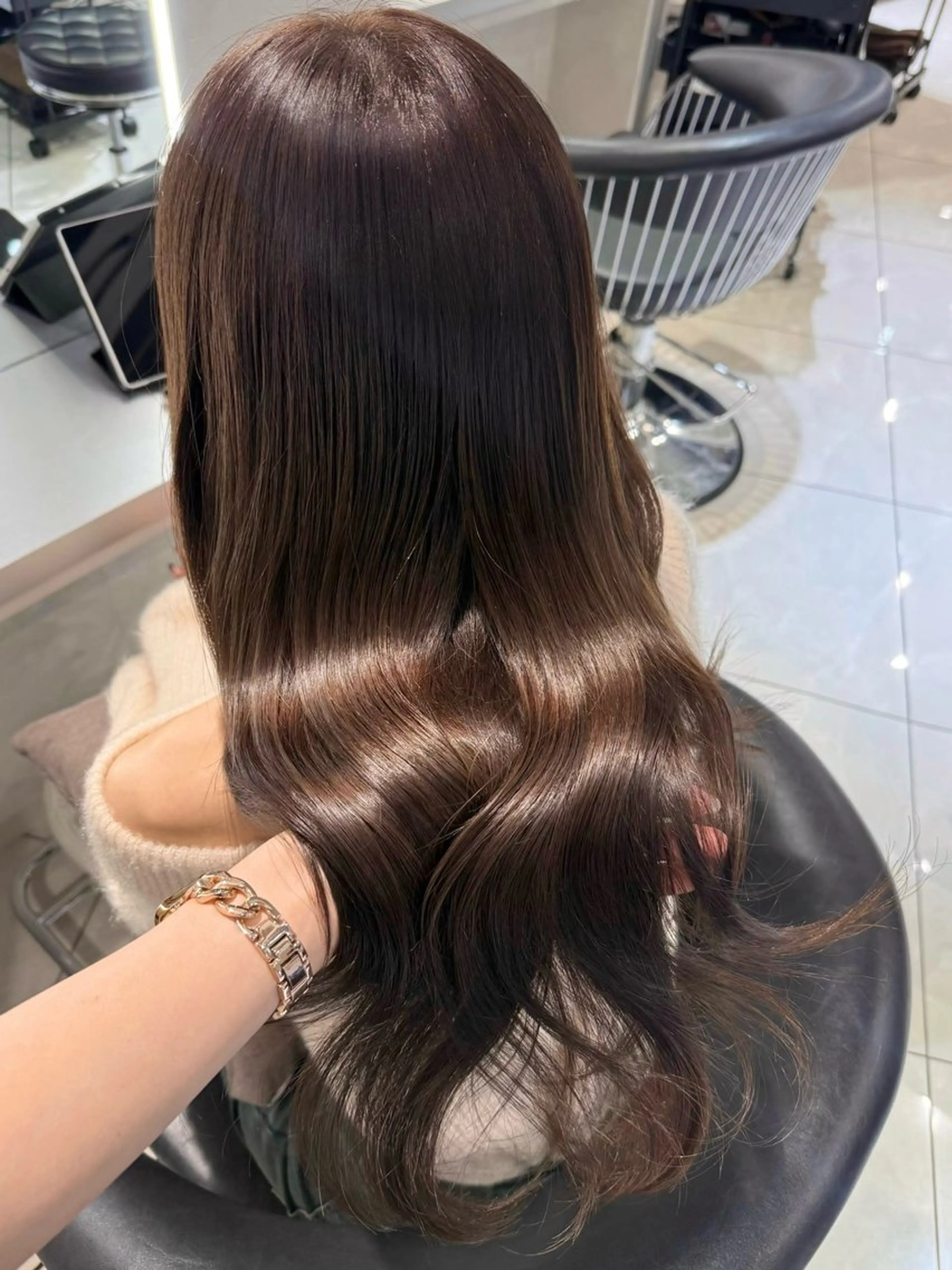 ロング ケアカラー チョコレートブラウン トリートメント ヘアカラー トリートメント 韓国ヘア×艶髪🎀 池袋/Rina🩶のヘアスタイル