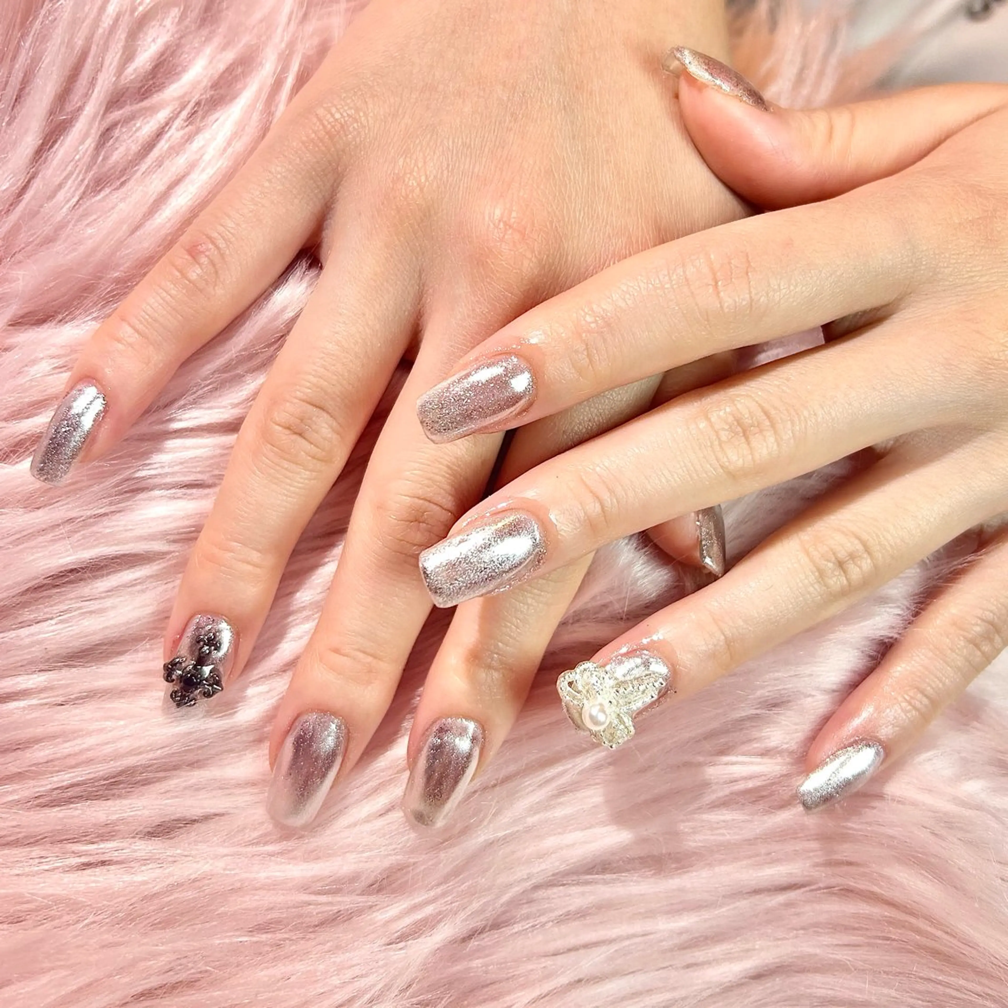 ネイル ミラーネイル ハンドネイル PINKY nail所属・ピンキー 池田公園店のネイルデザイン