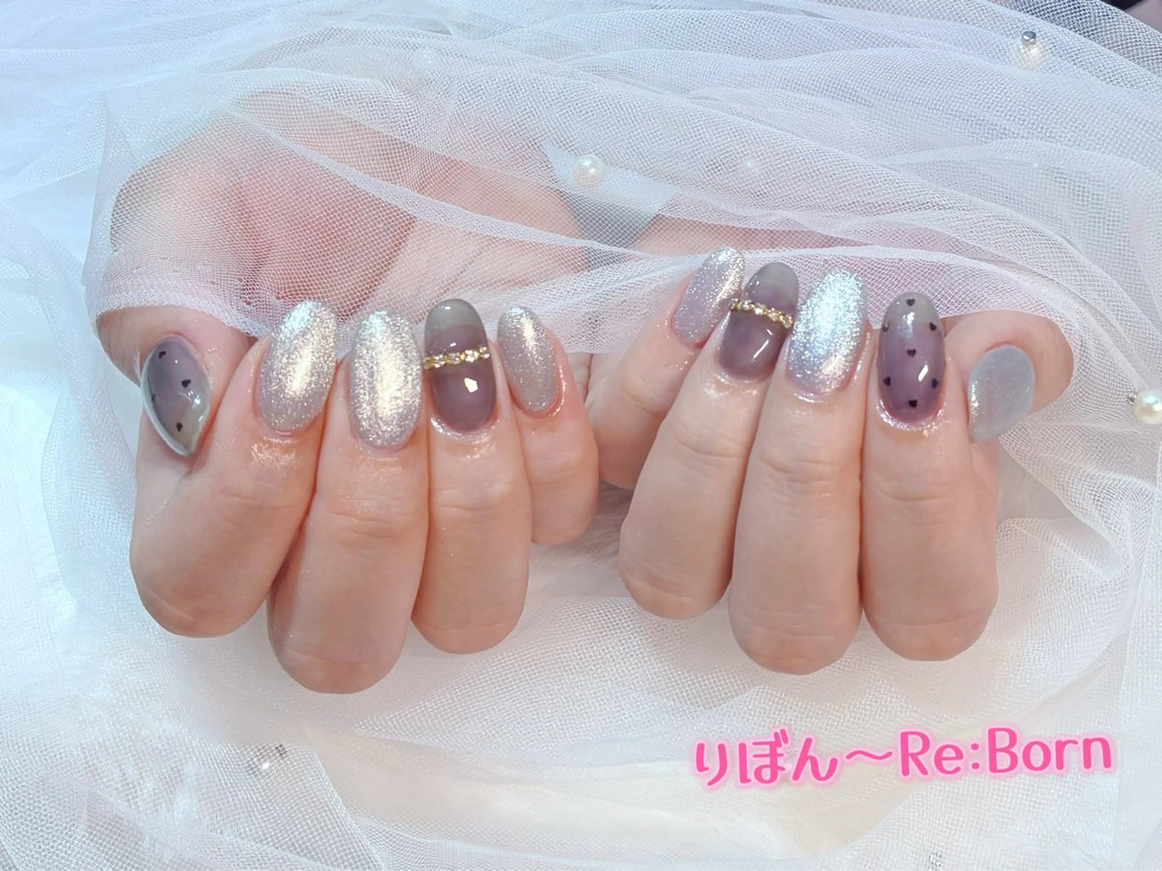 ミディアム フレンチガーリー クリスマス ハンドネイル りぼん Re:Bonrのネイルデザイン