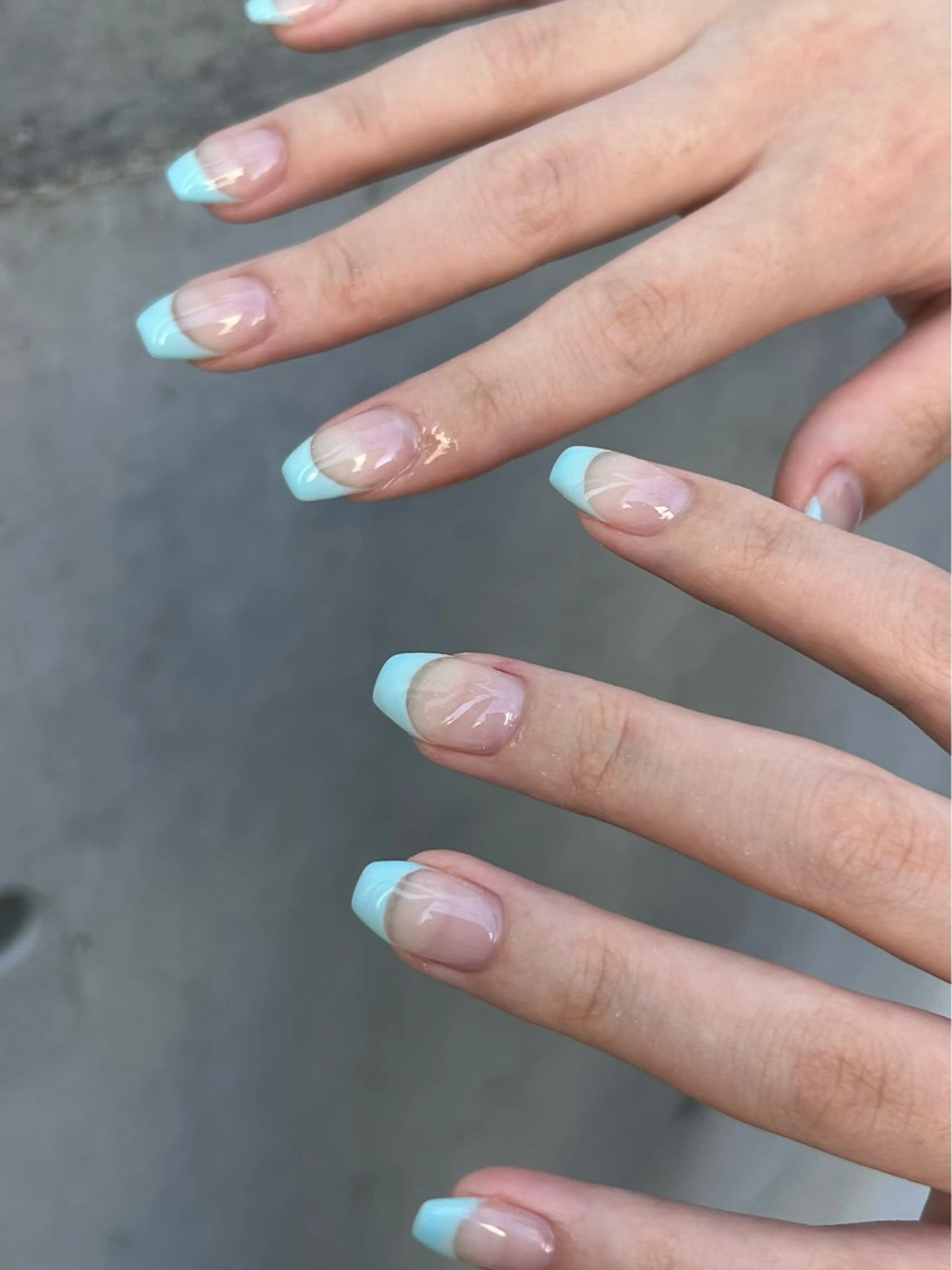 フレンチネイル(オフなし) クリアベースの写真