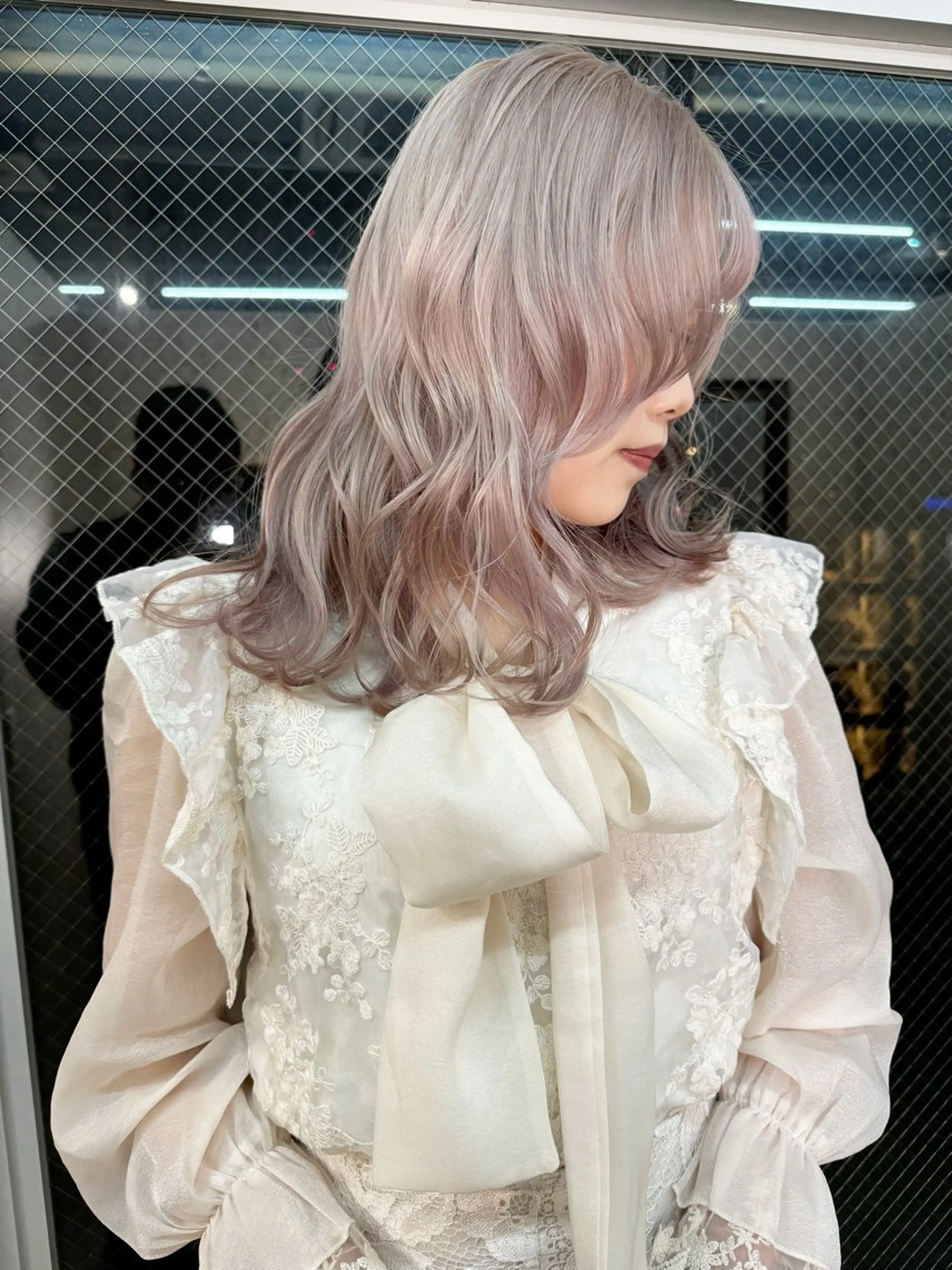 セミロング カラー ヘアアレンジ セミロングパーマ ブリーチ ケアブリーチ ダブルカラー ハイライトカラー ヘアカラー トリートメント lani 天神大名/ブリーチのヘアスタイル