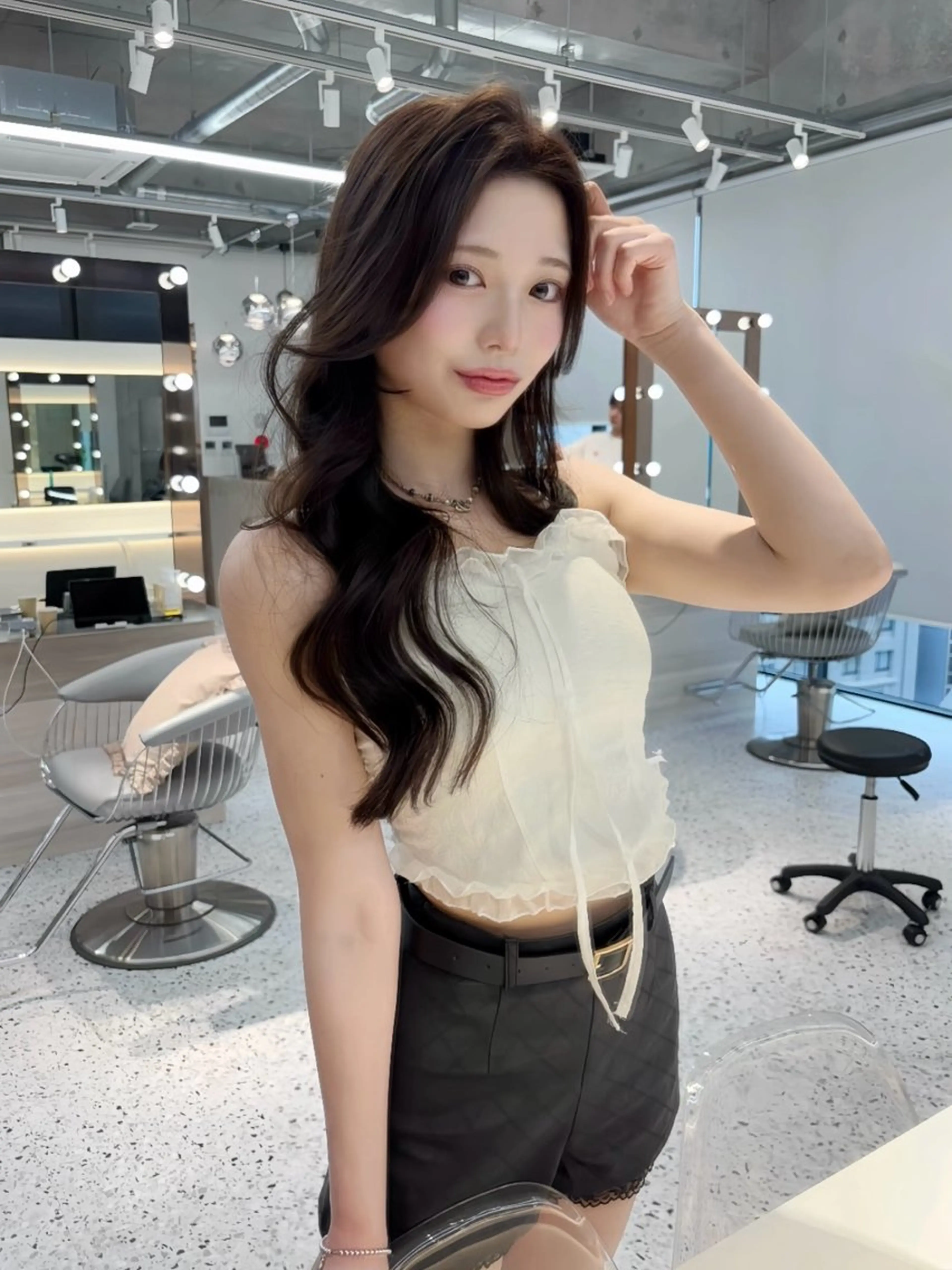 ロング カラー 髪質改善 レイヤーカット 縮毛矯正 【美髪矯正】 吉村　清志のヘアスタイル