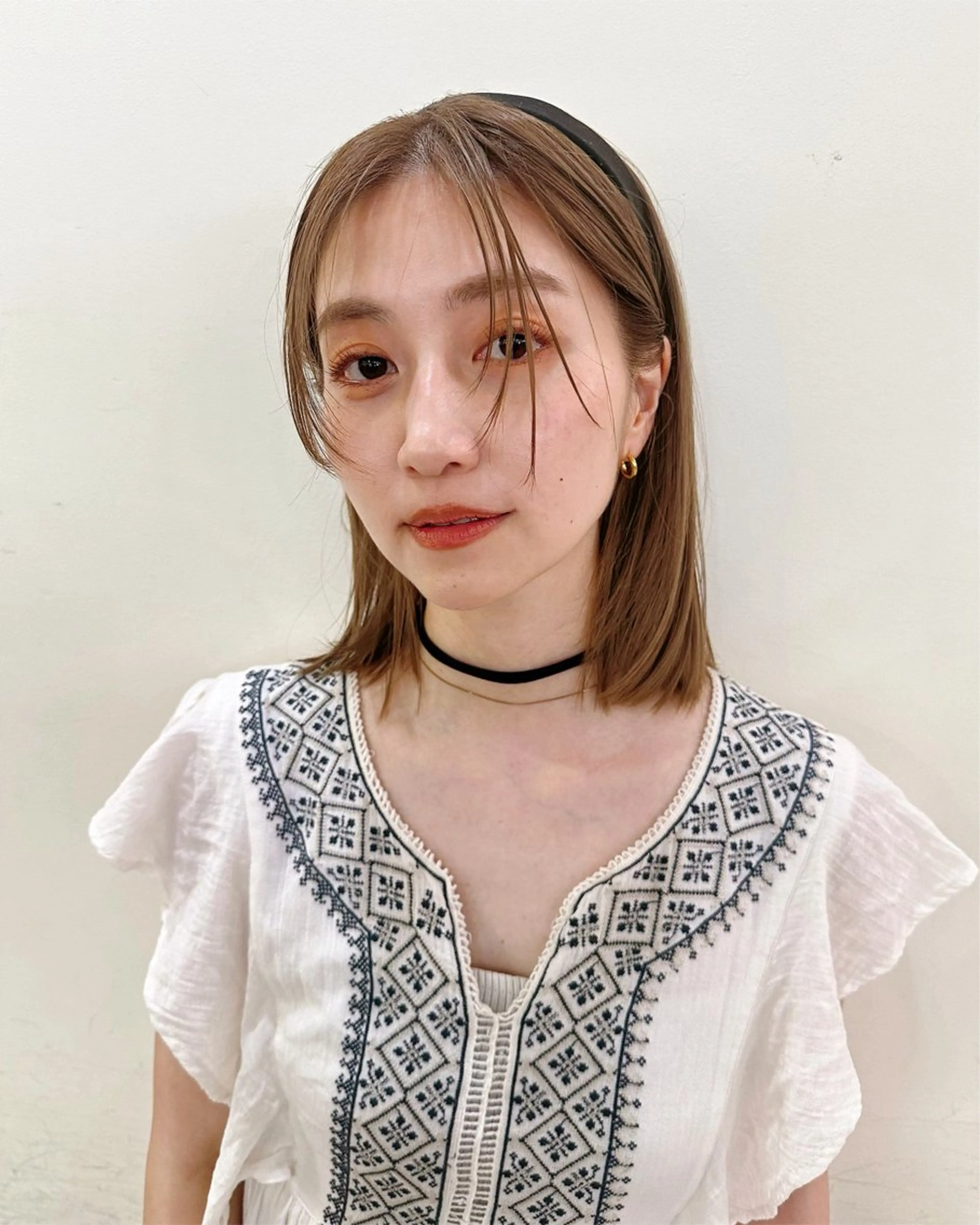 ミディアム カラー ベージュカラー ブリーチ ❤️アヤカ Wカラー ボブ レイヤー❤️のヘアスタイル