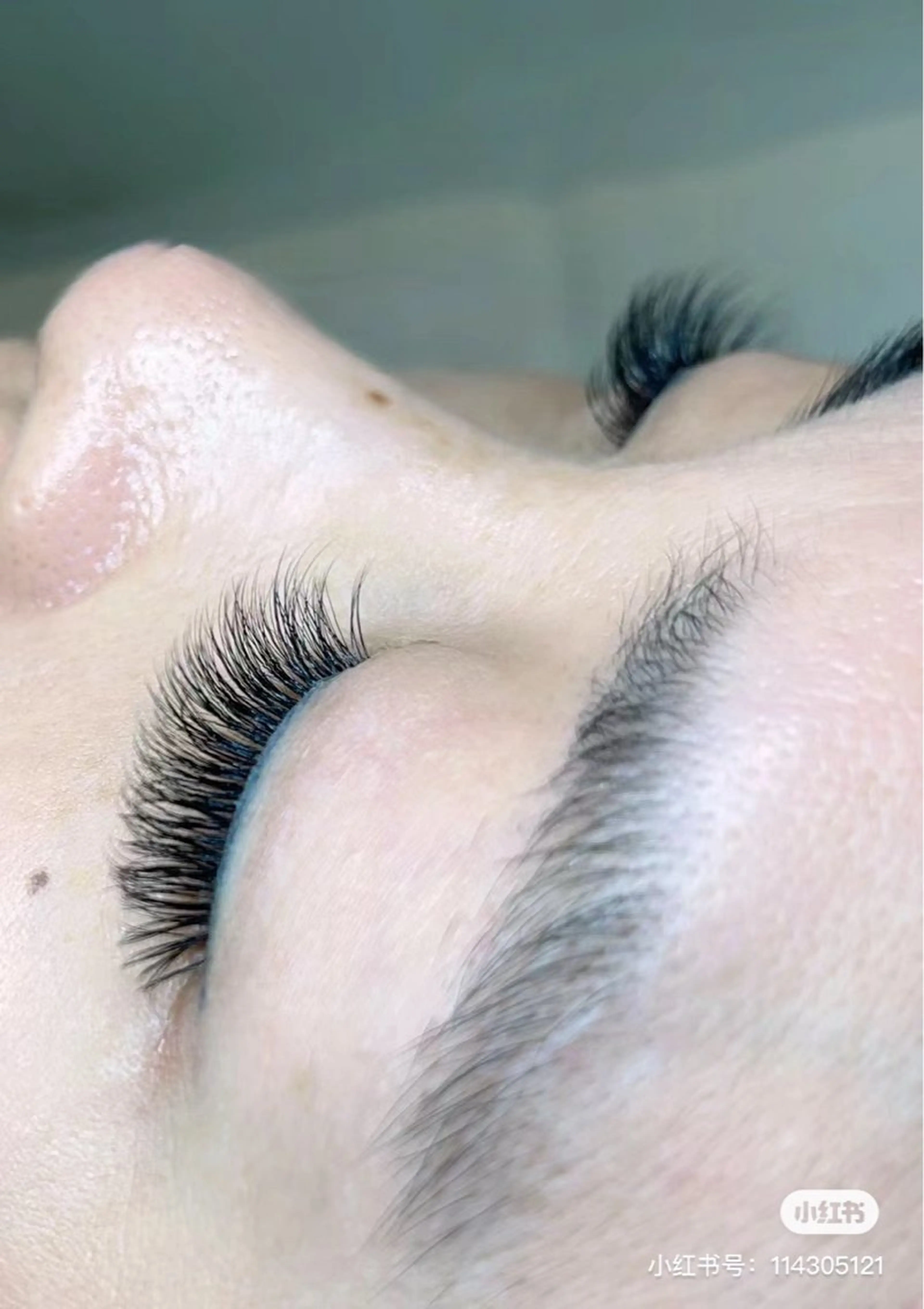 マツエク・マツパ バインドロック カラーマツエク フラットラッシュ ナチュラル パリジェンヌラッシュリフト YK• マツエクサロンのマツエク・マツパデザイン