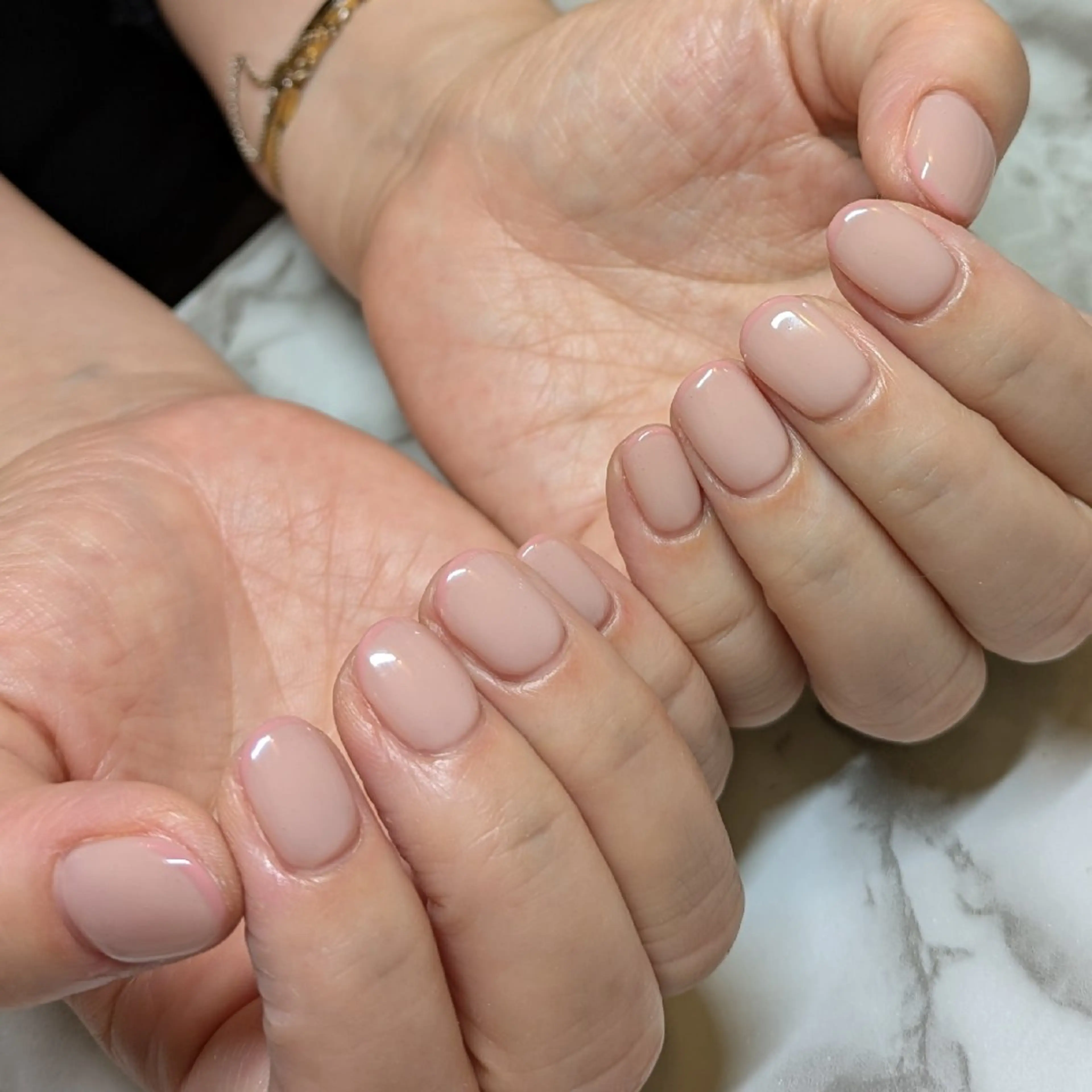 ネイル フレンチネイル ジェヌインネイル 河内のネイルデザイン