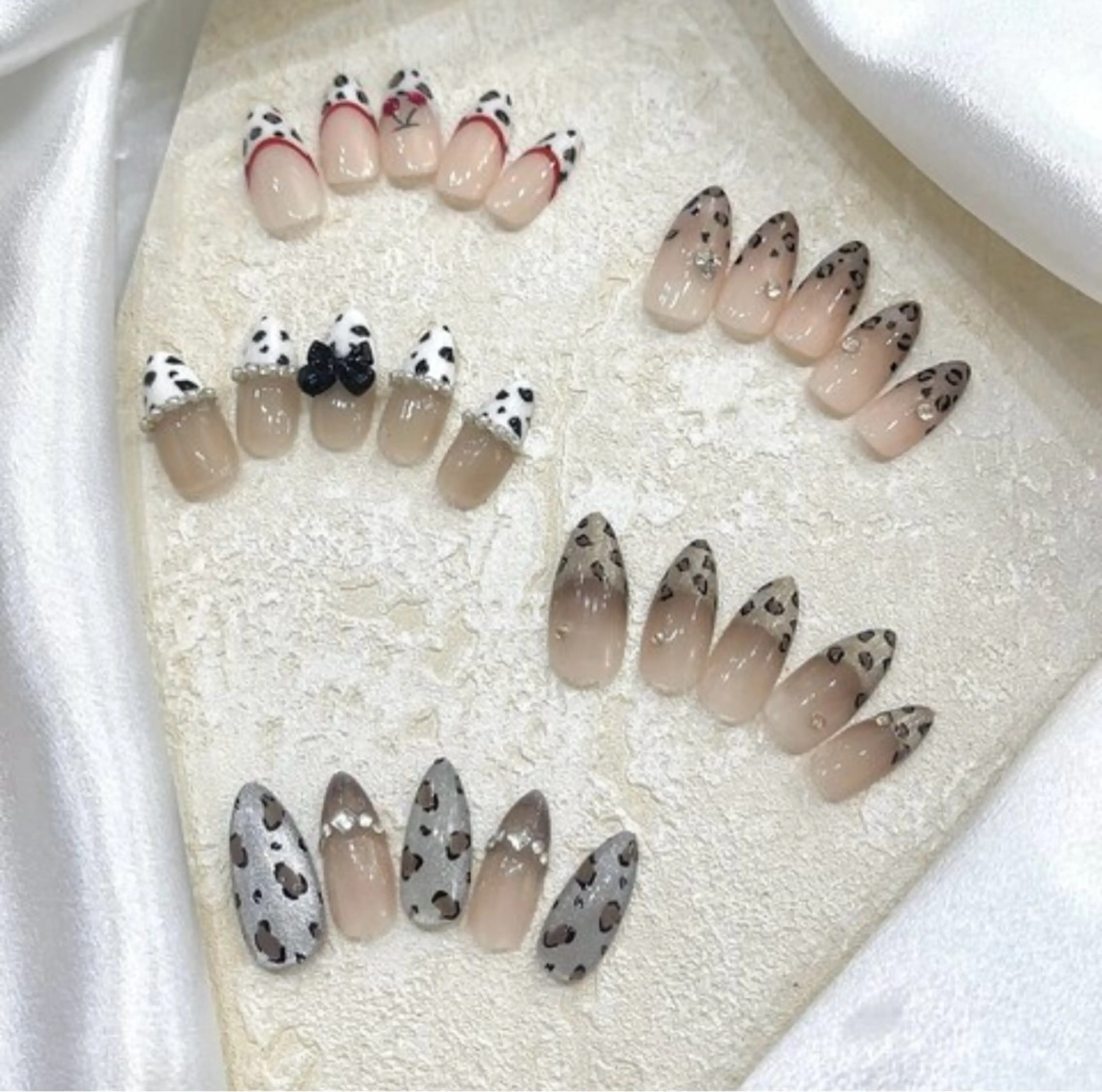 ネイル オーロラネイル 長さ出し フレンチネイル ジェルネイル ガラスフレンチ Rela・S NAILのネイルデザイン