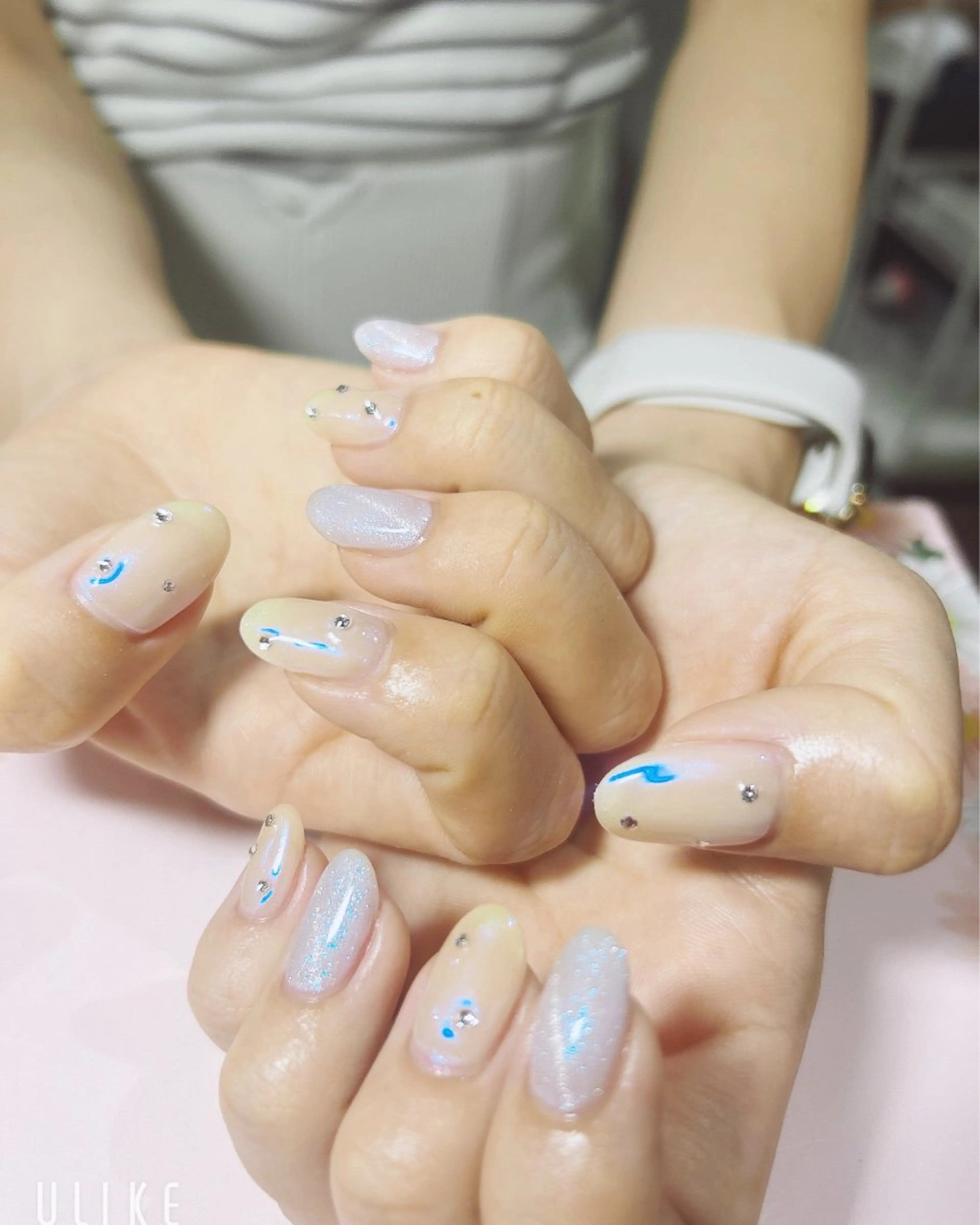 ネイル ミラーネイル ハンドネイル 吉野✨ ネイルデザイナー✨のネイルデザイン