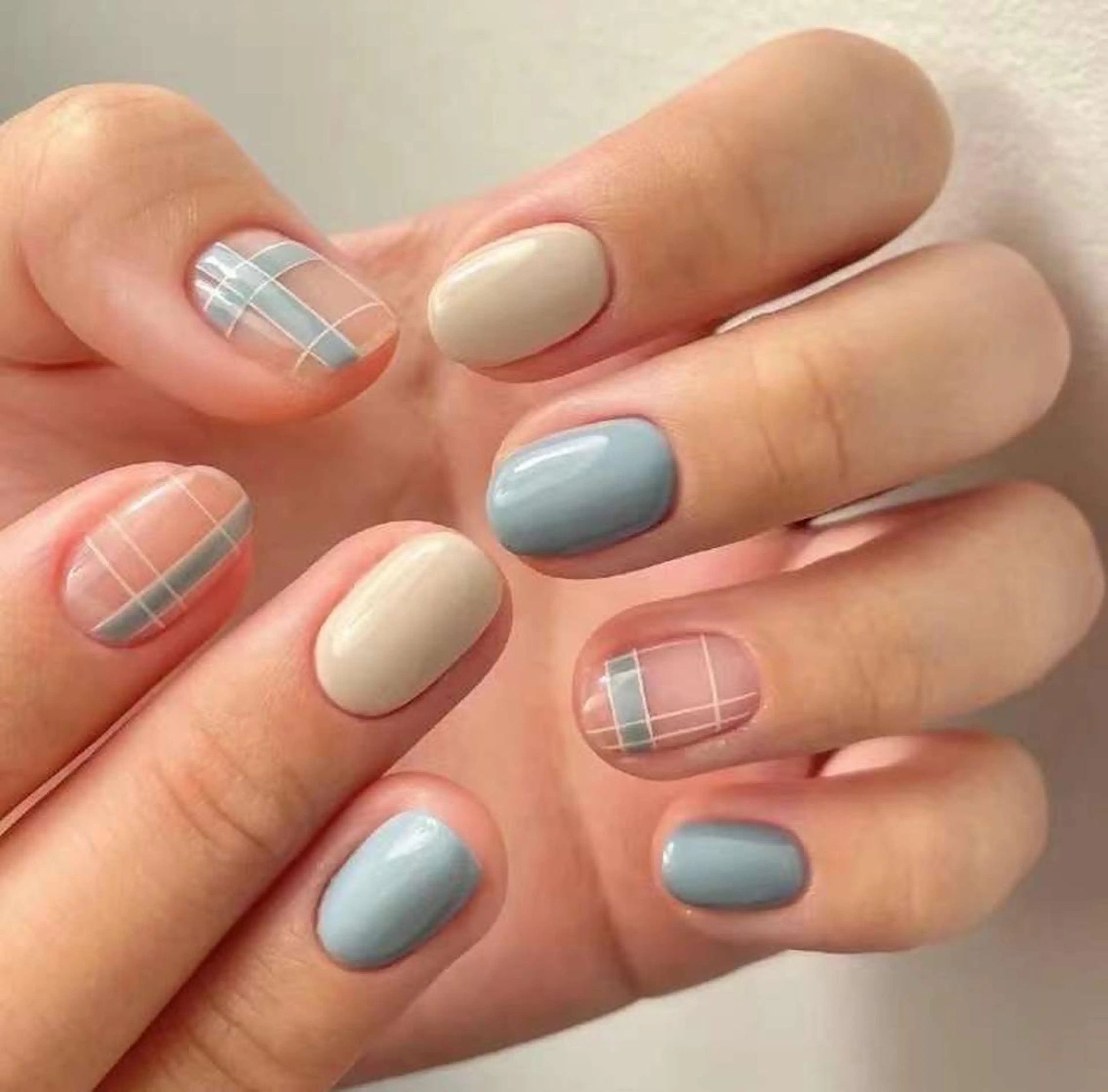 ネイル VIVIAN エイのネイルデザイン