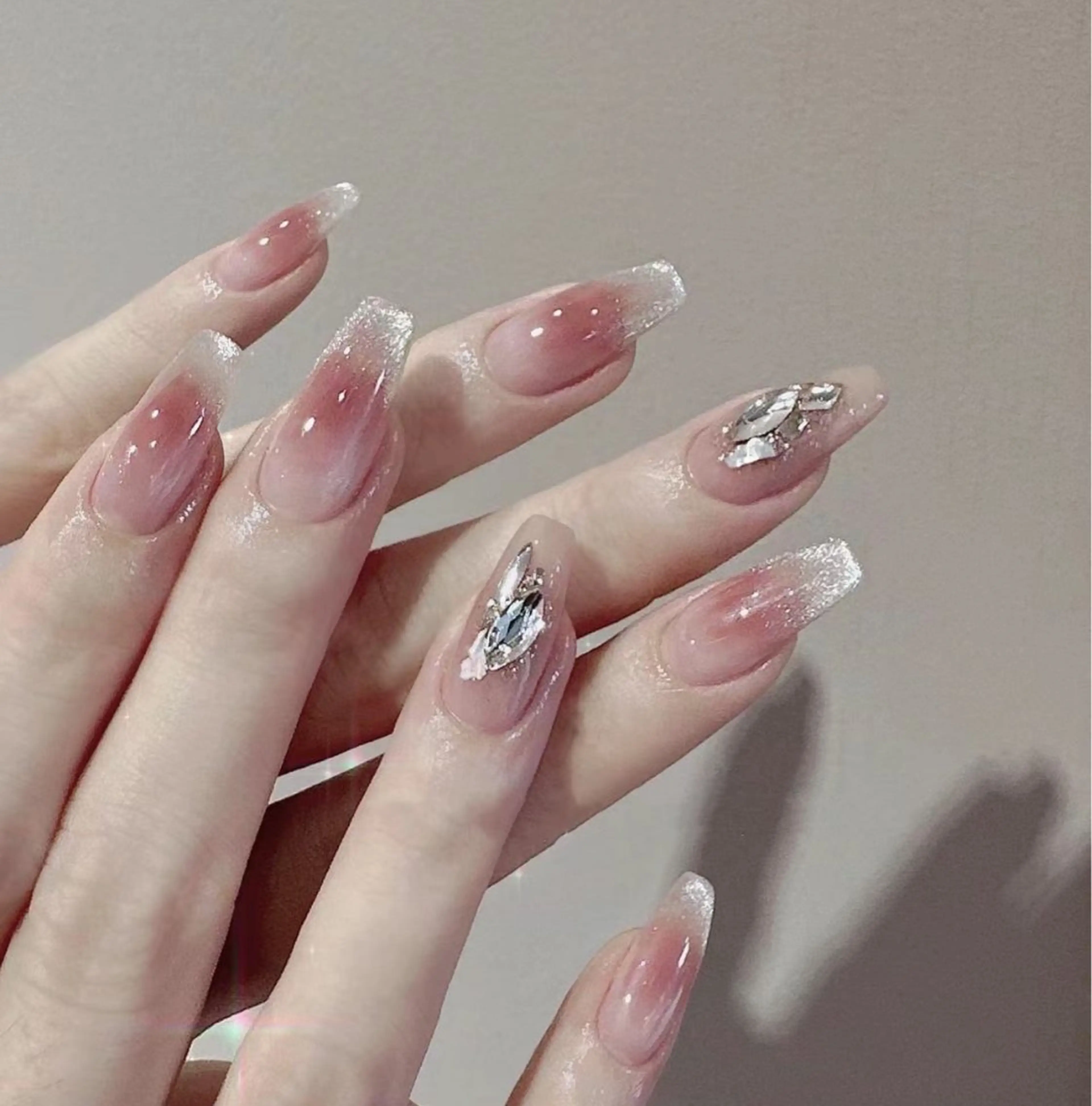 ネイル u1salon所属・ゆい ユイのネイルデザイン