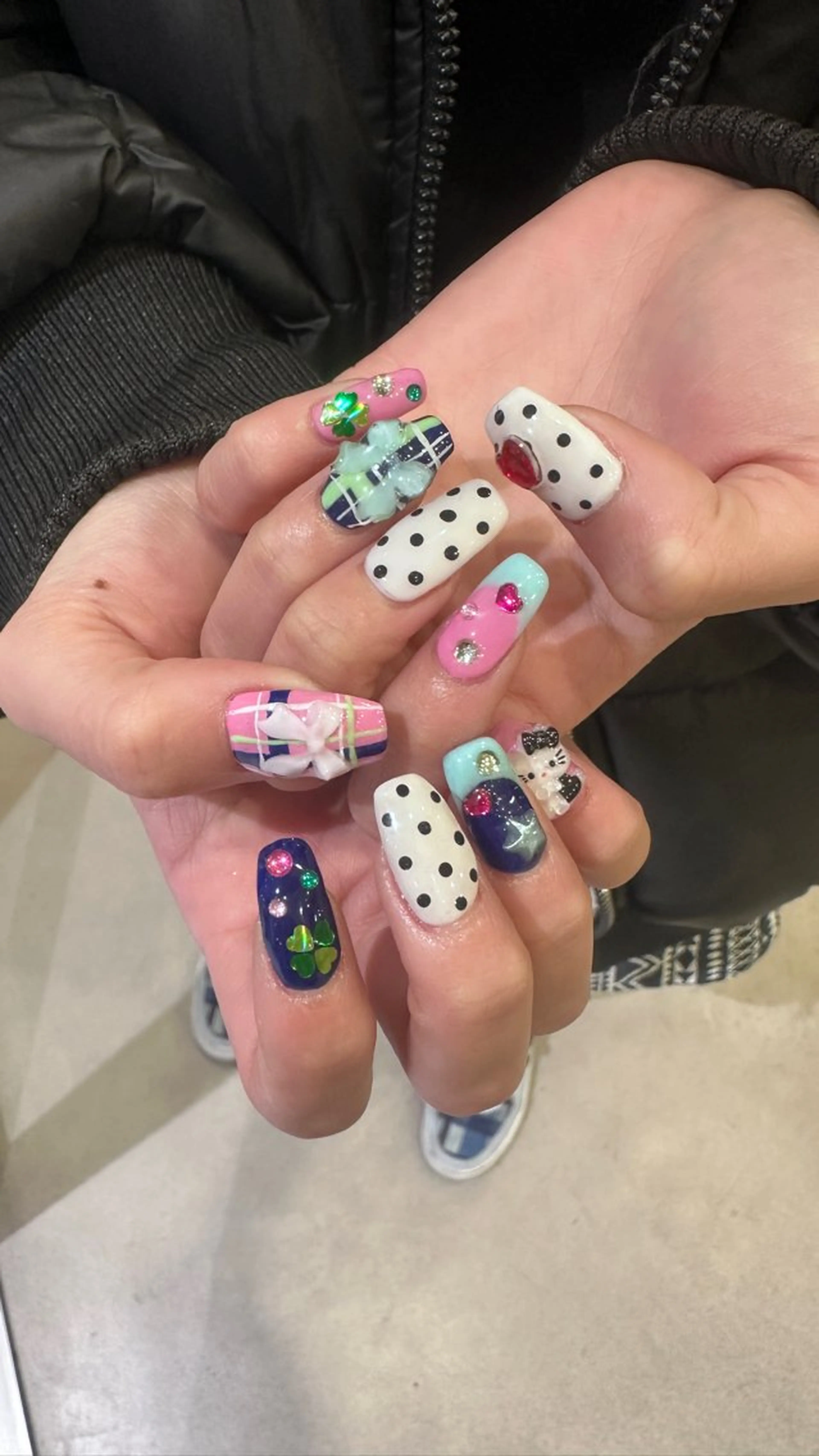 ネイル ハンドネイル 👽個性派ネイル🎀 komachiのヘアスタイル