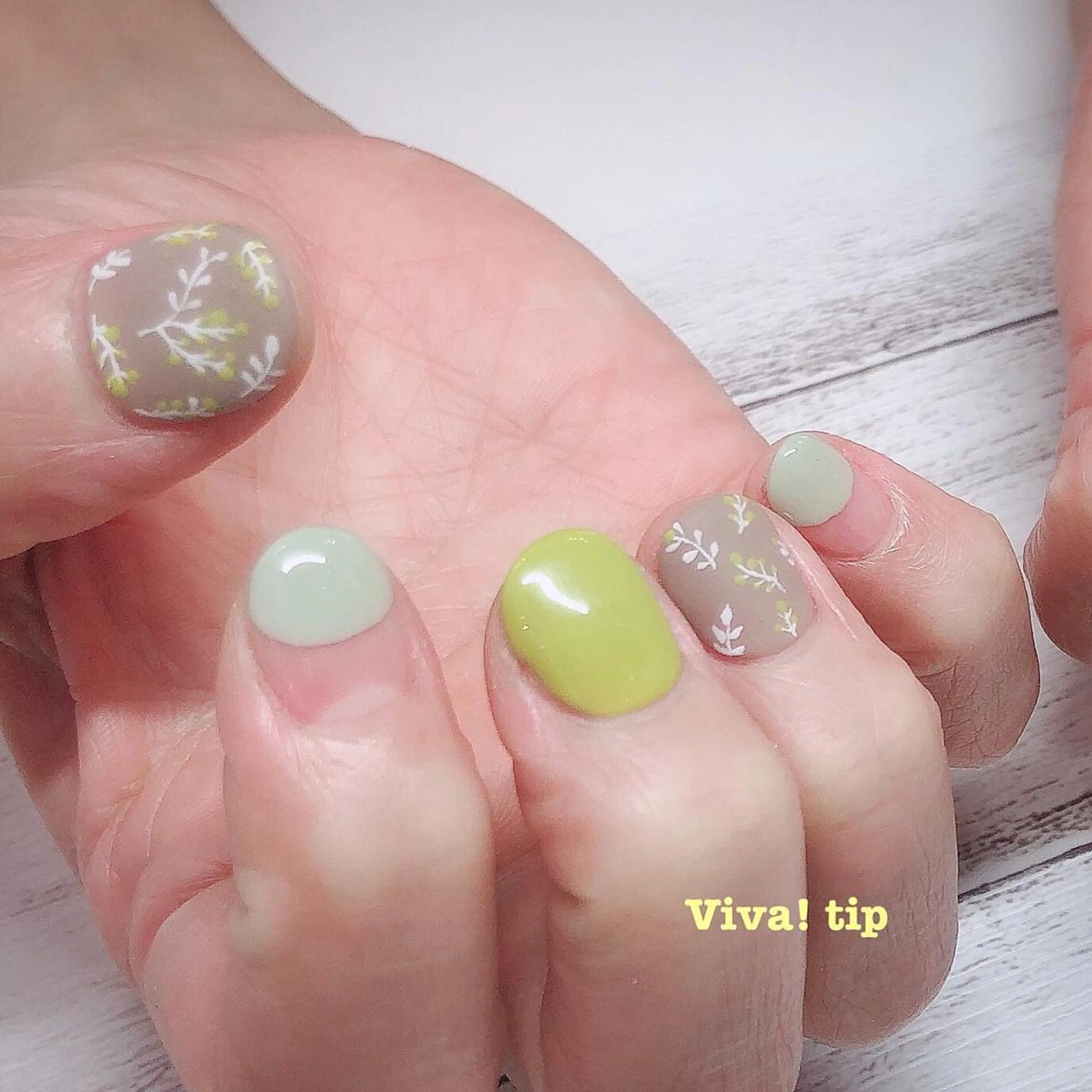 ネイル Viva!tip所属・Viva!tip ビバティップネイルのネイルデザイン
