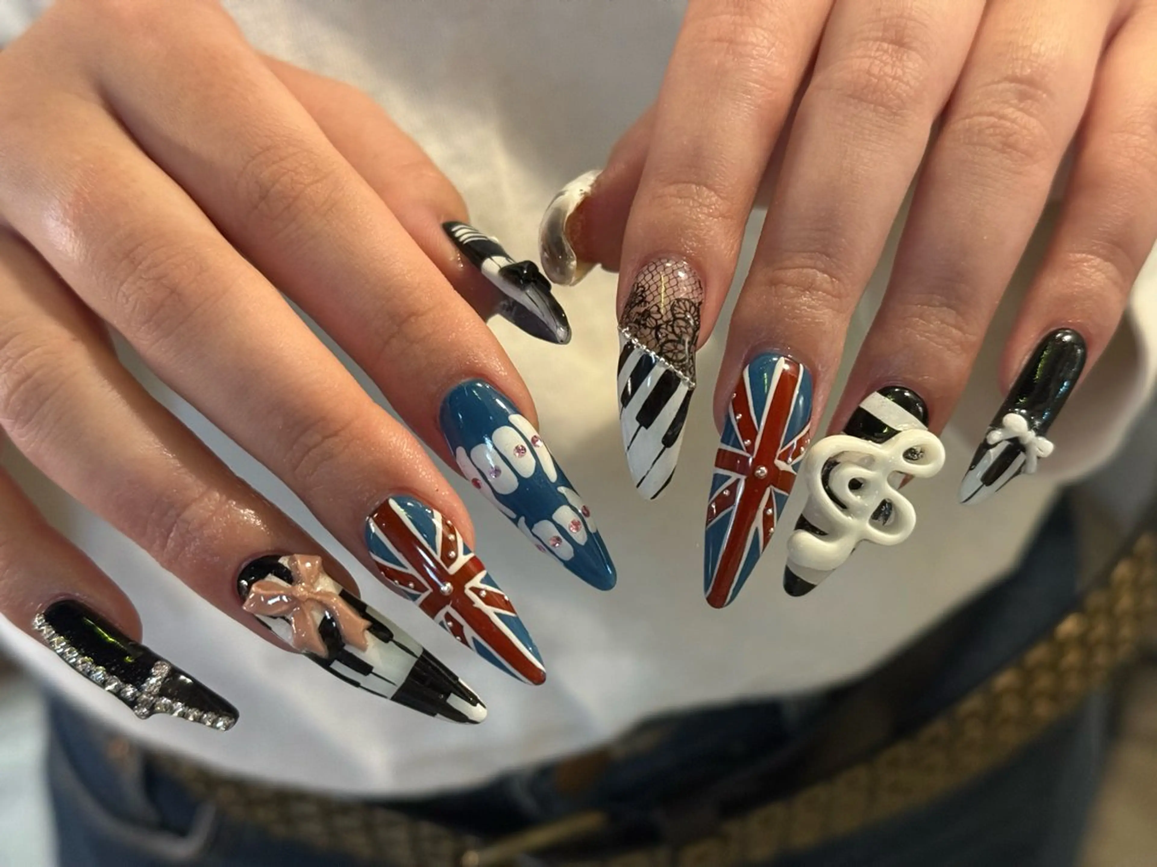 ネイル ハンドネイル nail studio MØD.所属・nailstudio MØD.のネイルデザイン