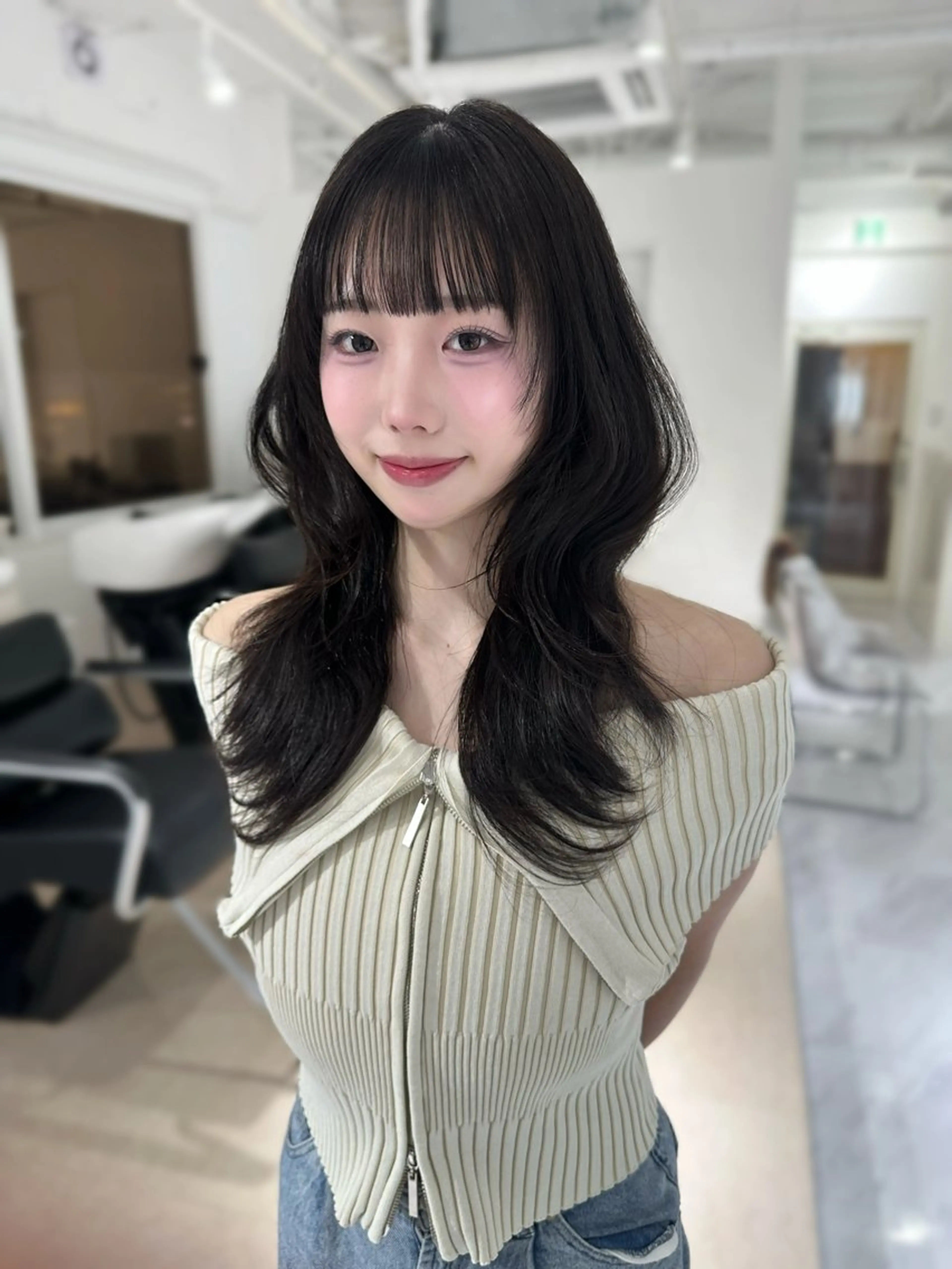 盛れる🩷前髪カットの写真