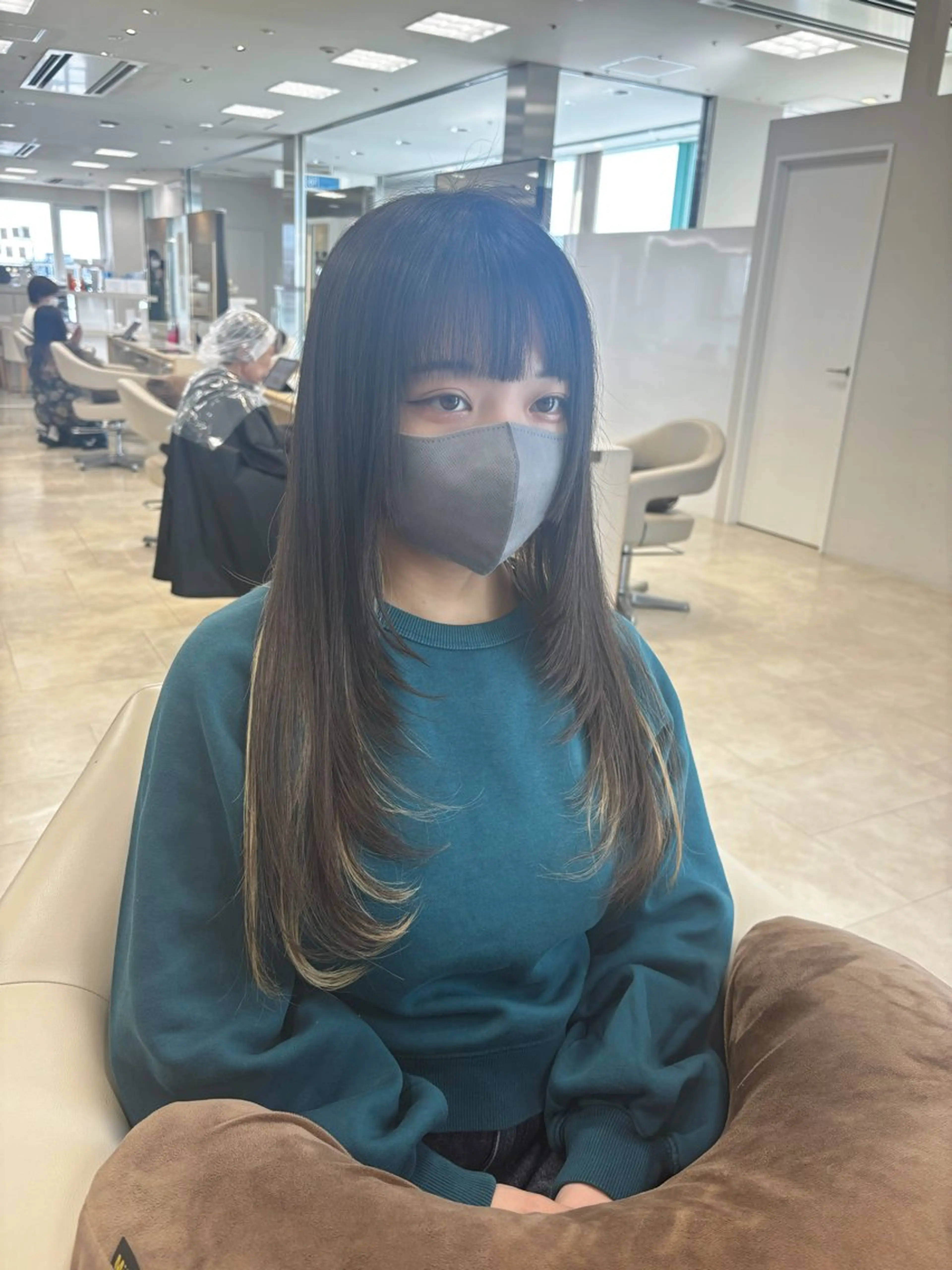 ロング カット 推し活/韓国/ブリー チカラーminamiのヘアスタイル