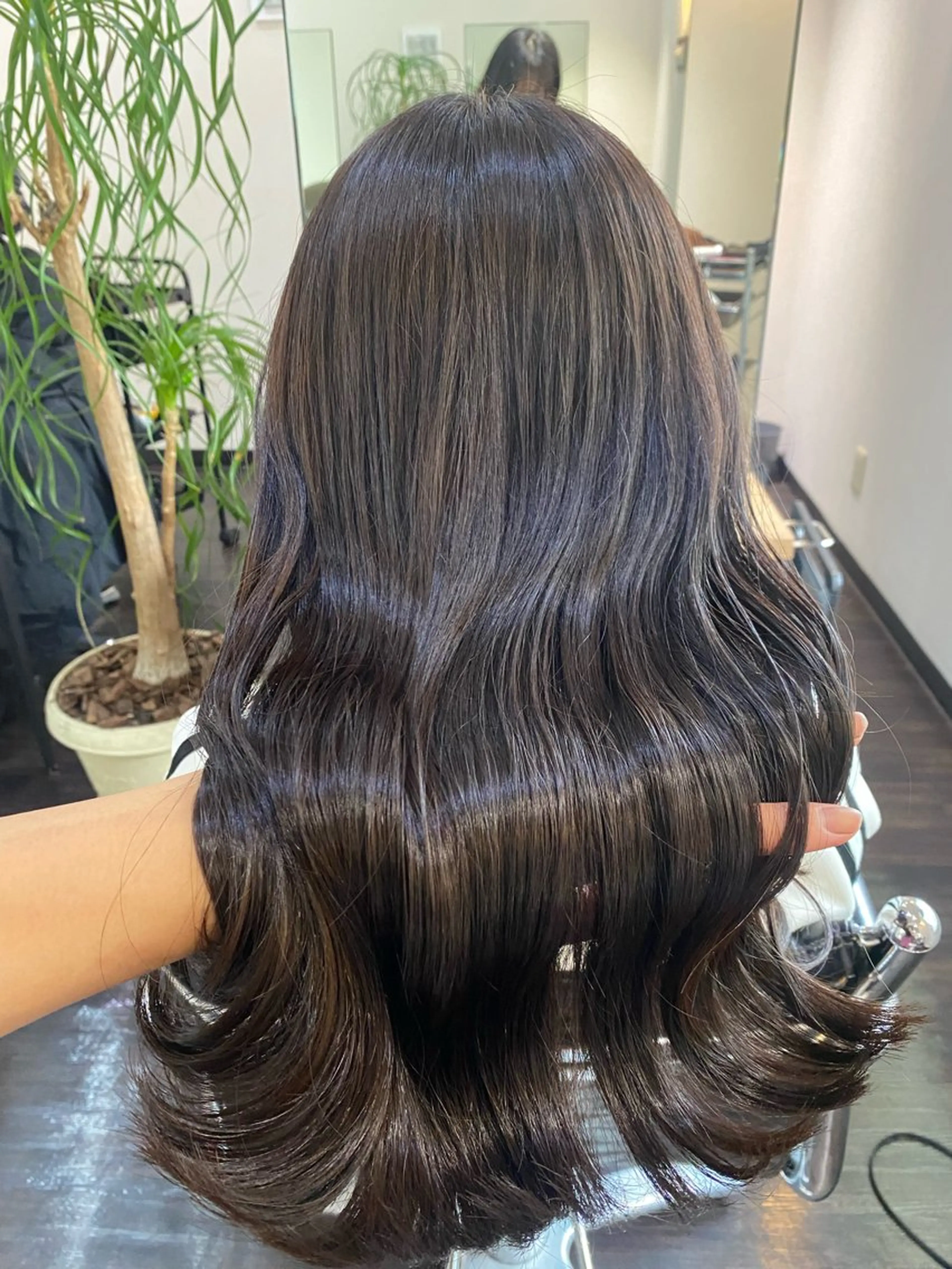 【平日限定】小顔カット＋カラー＋Aujuaトリートメント￥15950→￥12760の写真