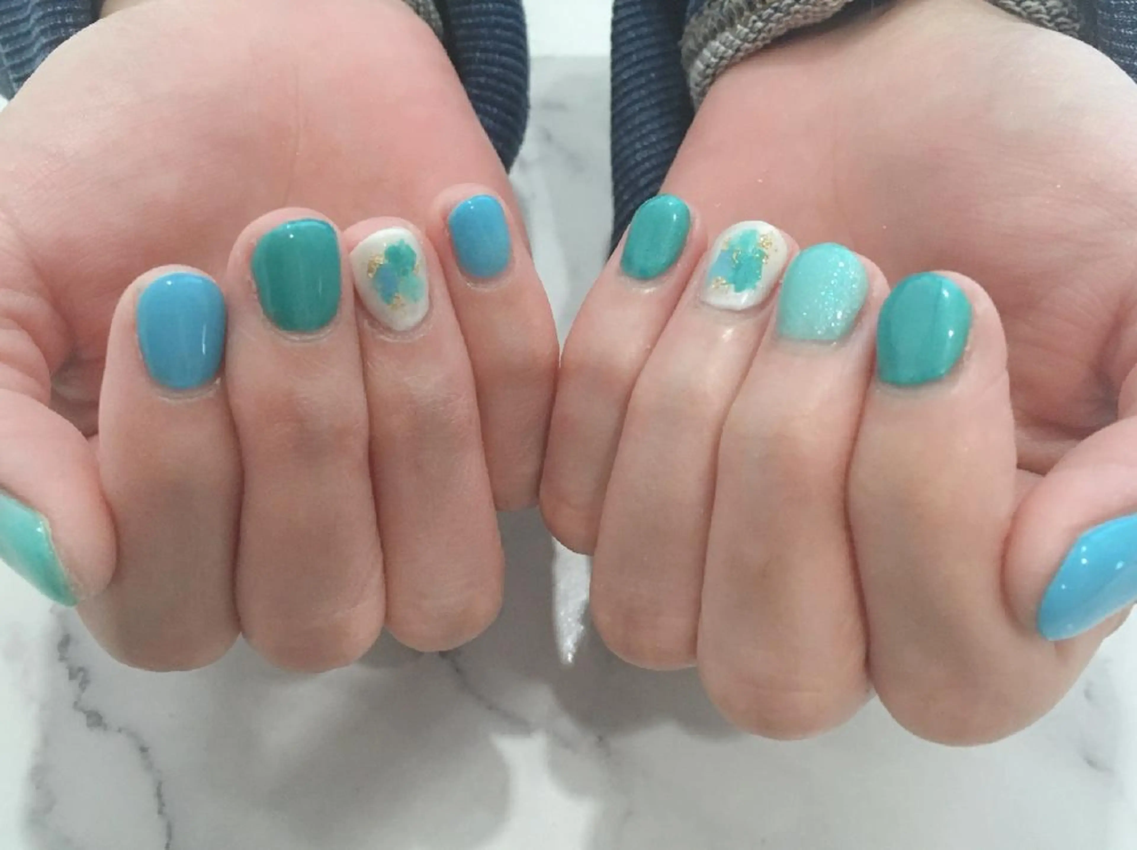 ネイル ブルー 長さ出し フラワーネイル ジェルネイル グラデーション ネイル&フラワーサロン〜Ri✦hiro〜鳥栖店所属・HIRATA RIEのネイルデザイン