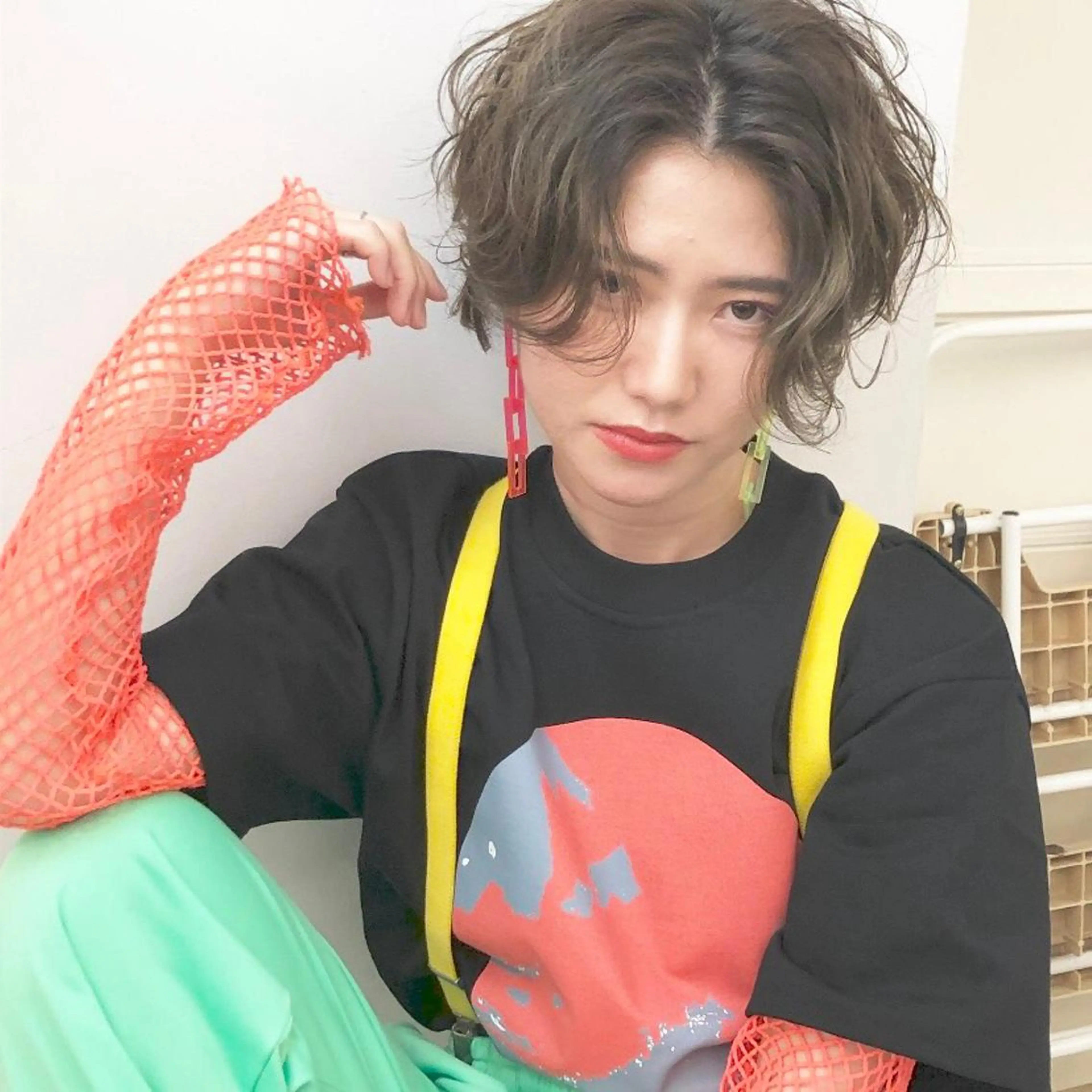 ミディアム ブリーチカラー特化 碇　英朗のヘアスタイル