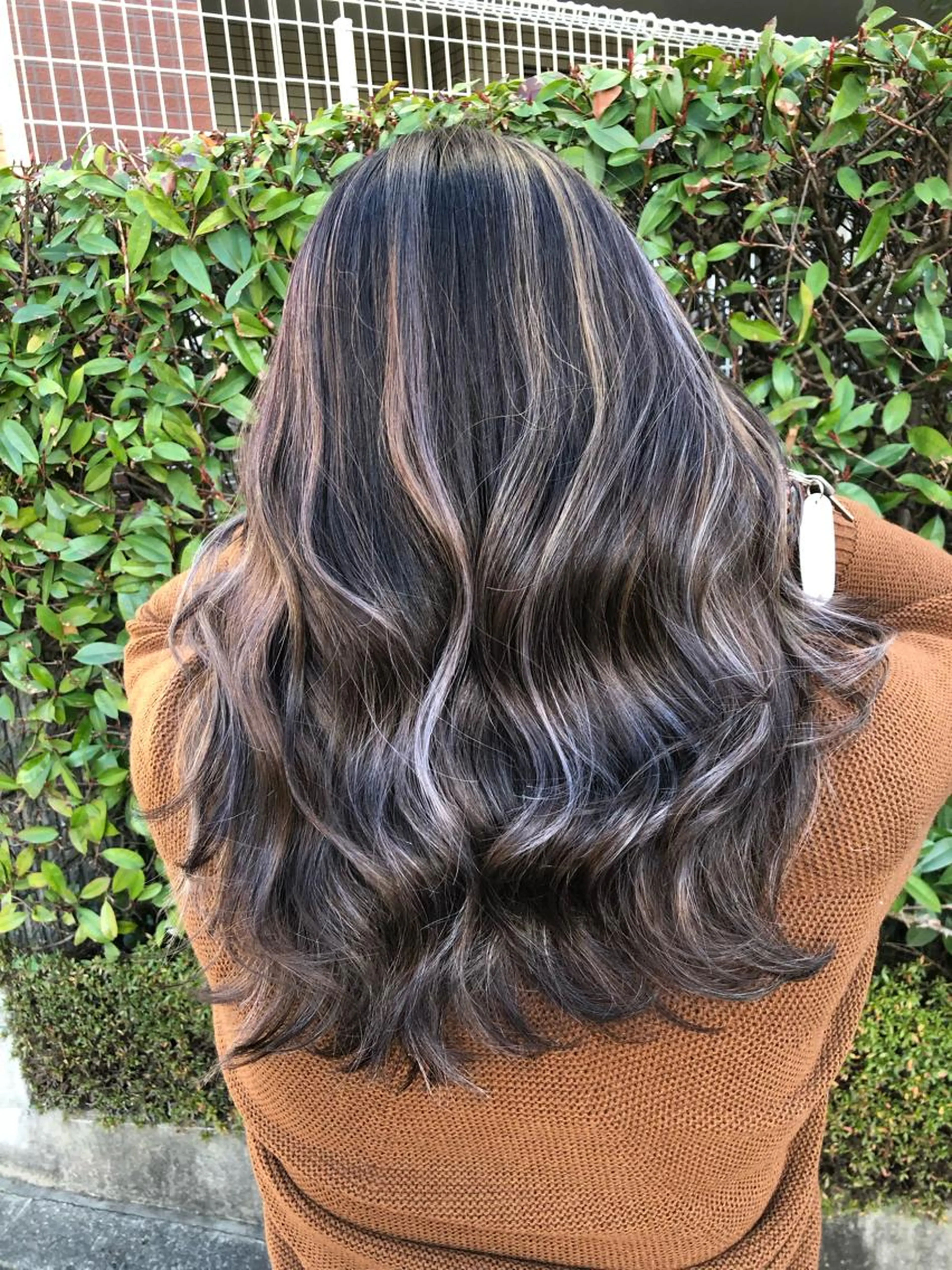 ✨3Dハイライトカラー+トリートメント【部分ブリーチ込み】✨施術時間3時間半~の写真