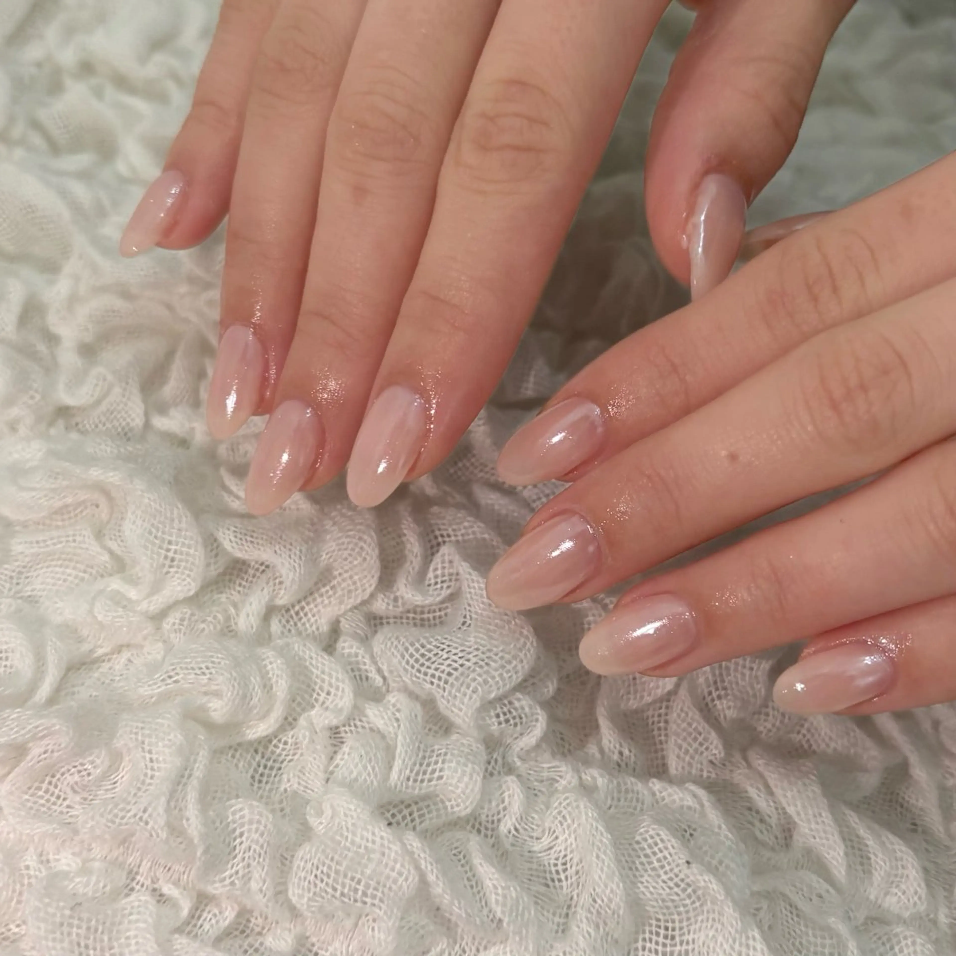 ネイル ミラーネイル ハンドネイル private salon moelie所属・moelie .のネイルデザイン