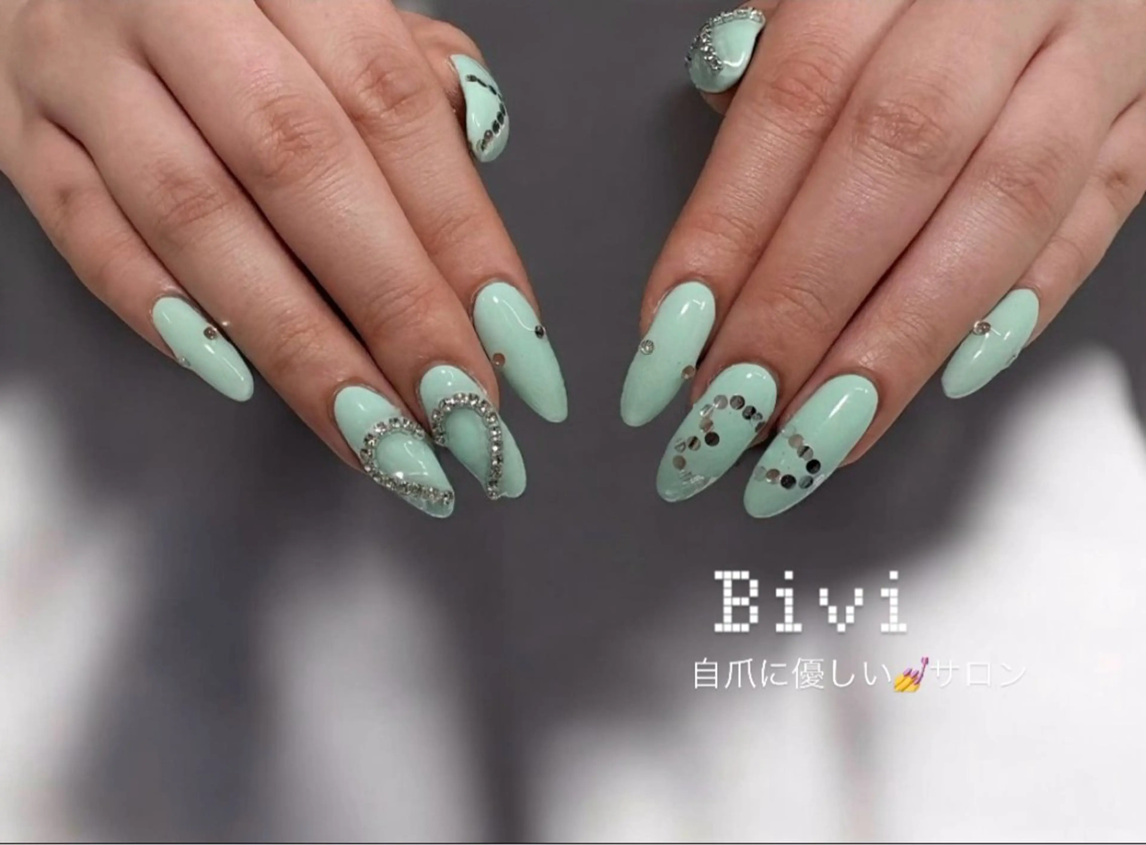 ネイル アートネイル ラメ(グリッター) 持ち込み 春ネイル ハンドネイル ハンドケア ♡Bivi♡自爪に 優しいネイルサロンのネイルデザイン