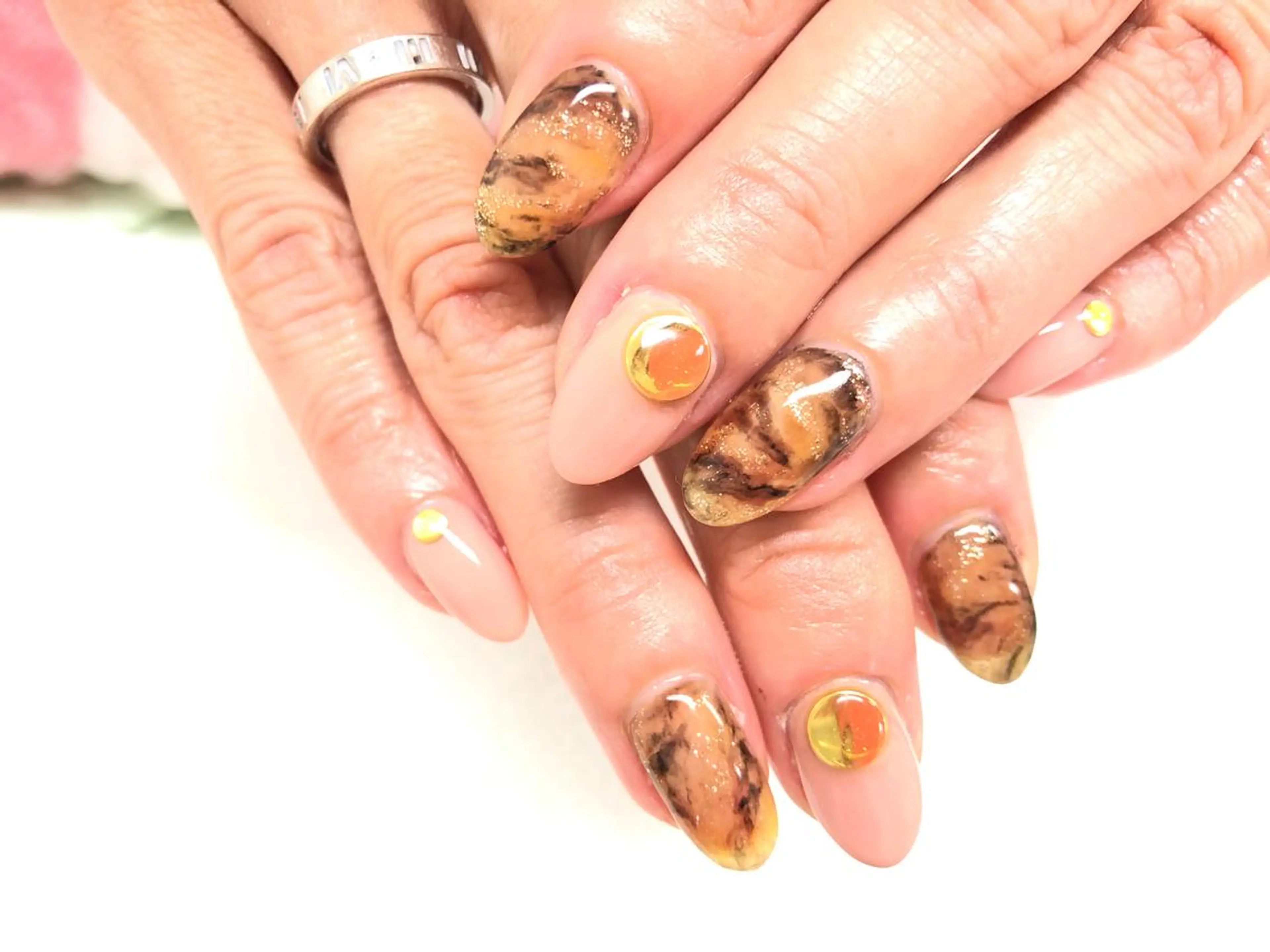 ネイル ユリシスネイル 担当近藤のネイルデザイン