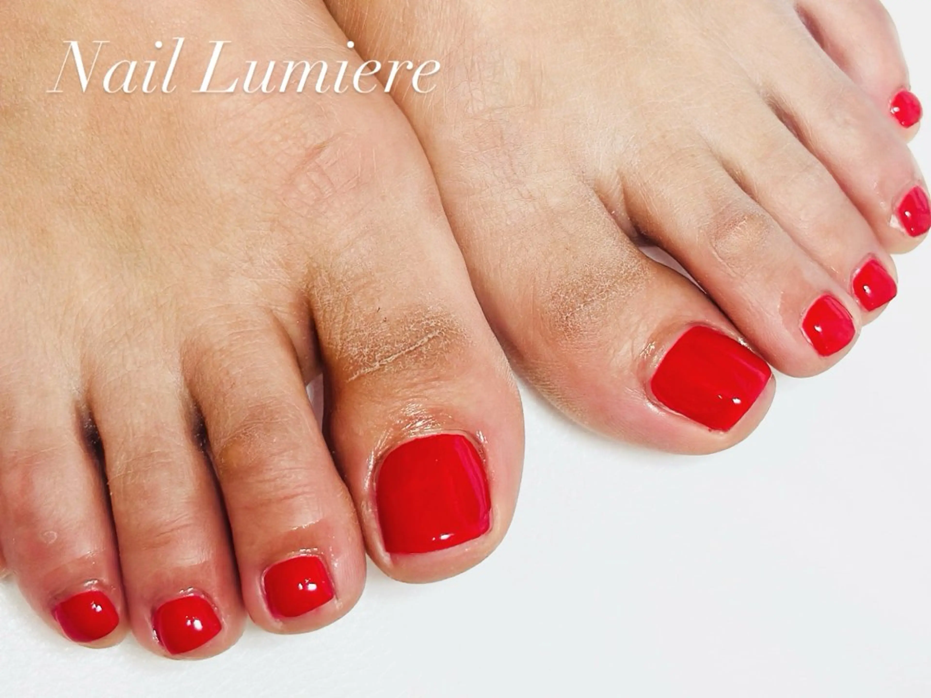 ネイル フットネイル ラメ(グリッター) ワンカラーネイル フットネイル NailSalon Lumiere所属・lumiere メリのネイルデザイン