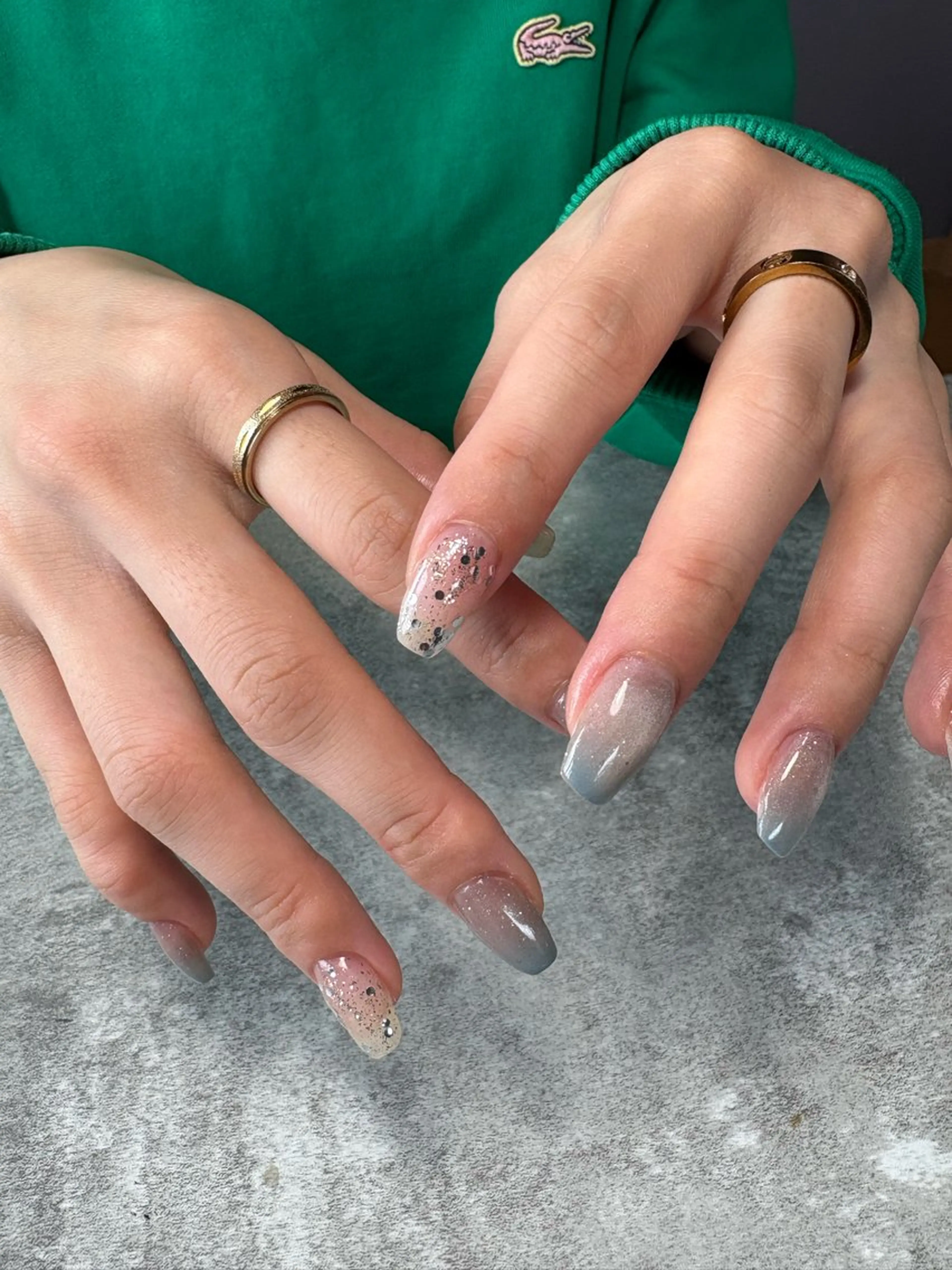 ネイル グラデーション マグネットネイル nailsalon bambiのネイルデザイン