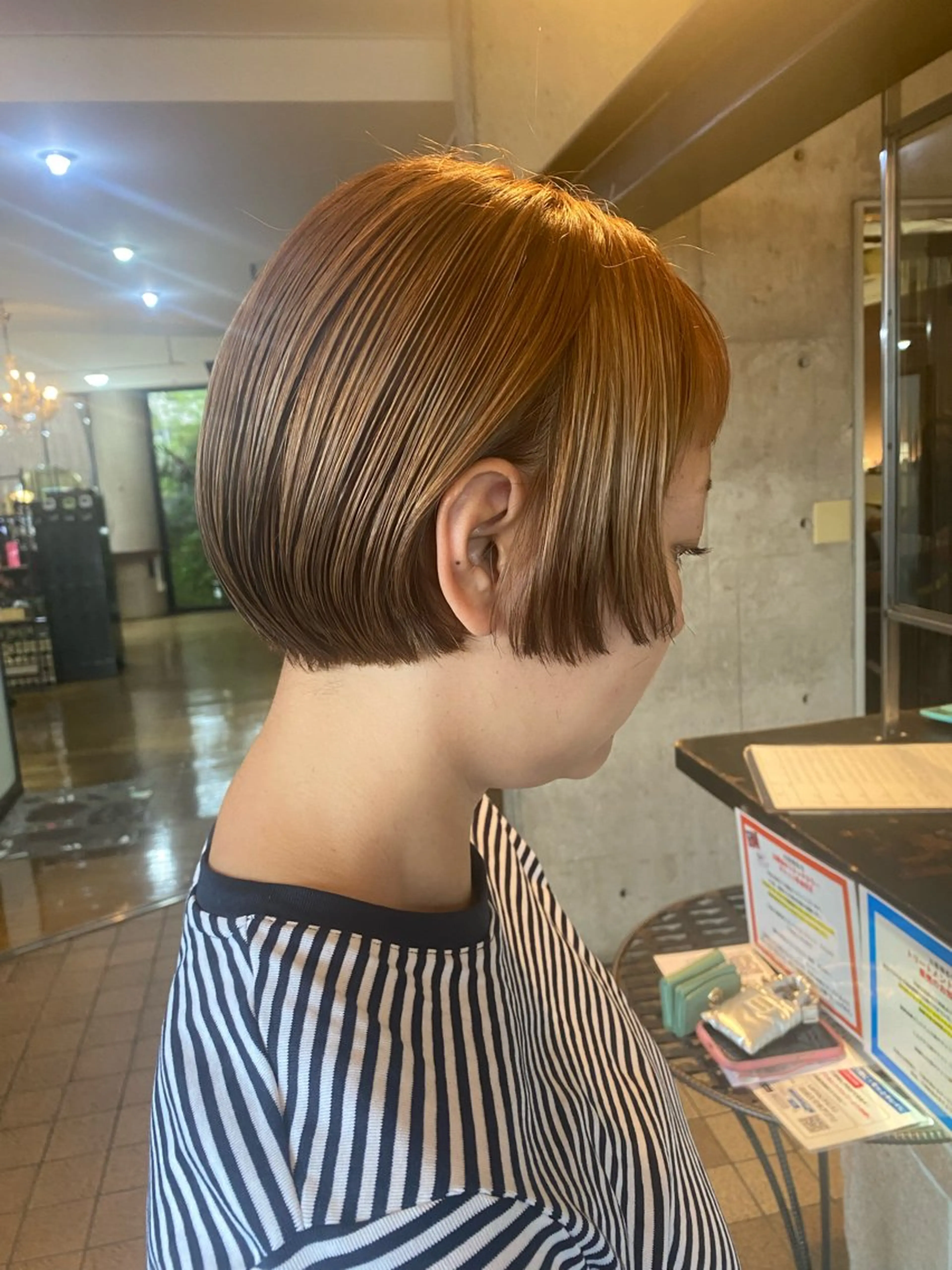 ショート カラー ラピスキーズ 寺本のヘアスタイル