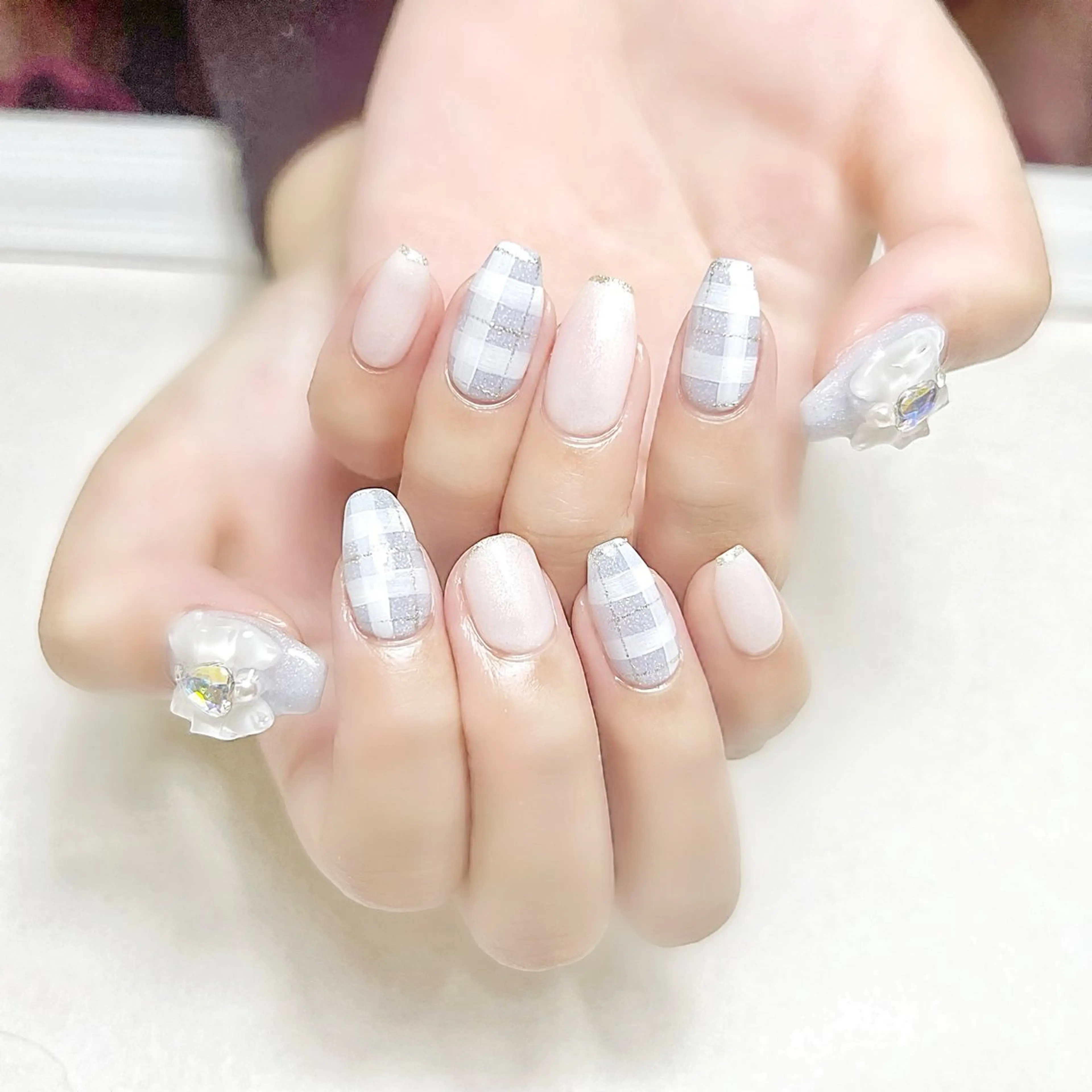 ネイル ブルー ガーリー キラキラネイル ラメ(グリッター) 冬ネイル rouse nail RISATOのネイルデザイン