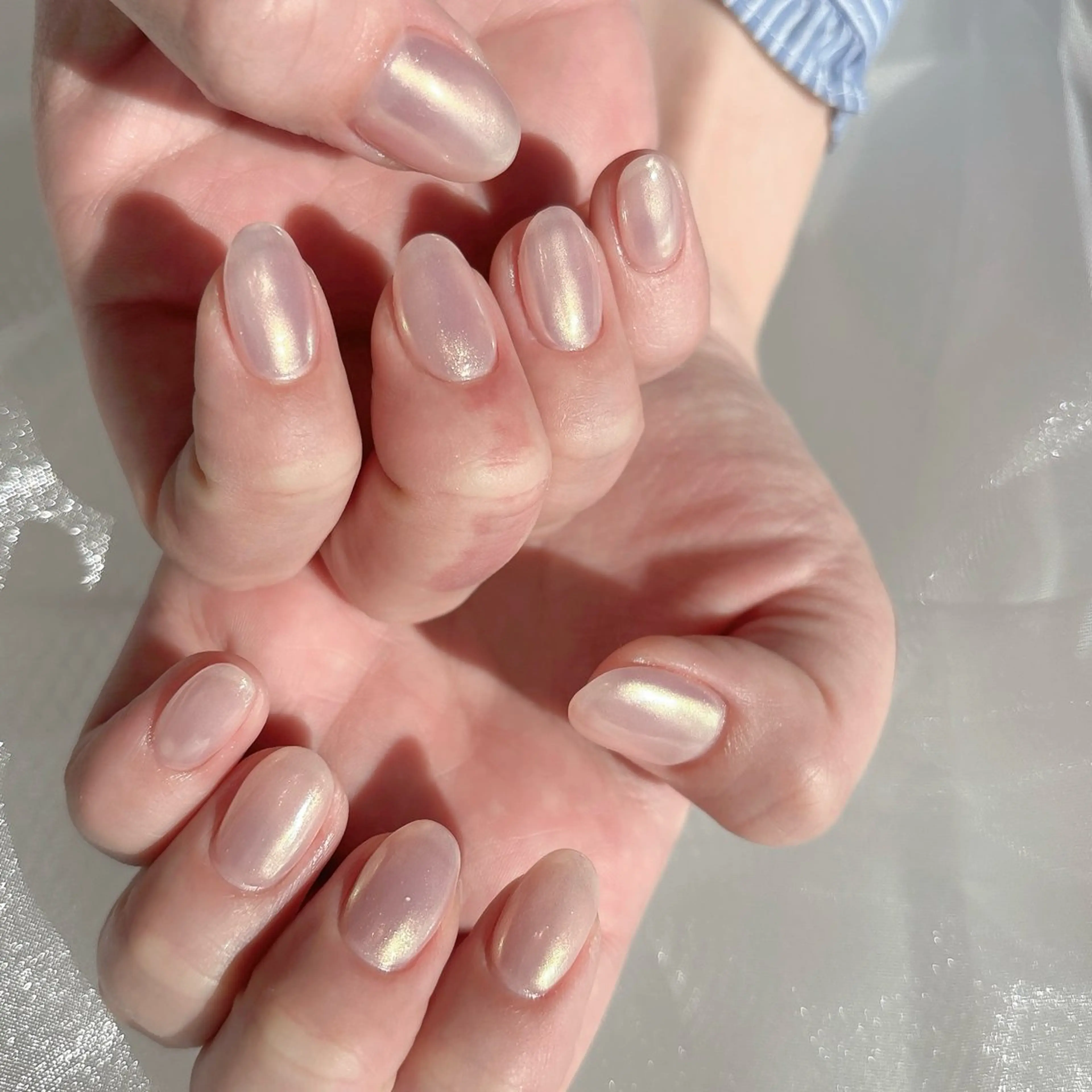 ネイル オーロラネイル 氷ネイル・うるうるネイル ハンドネイル RAY＋beauty 豊田丸山　小島あいののネイルデザイン